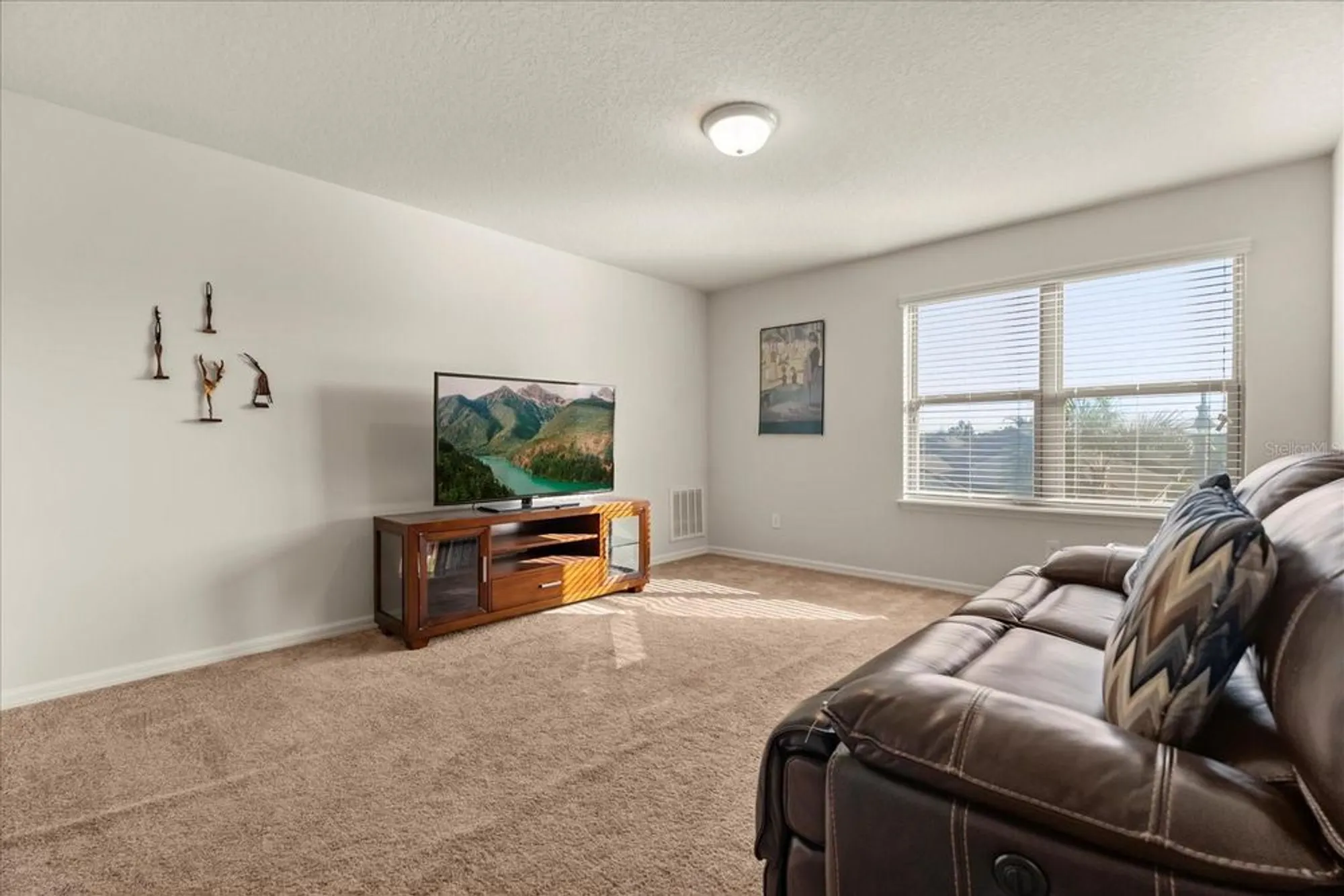 Property Slideshow image 16 of 50 | 540 pamplona pl, Davenport, FL, 33837