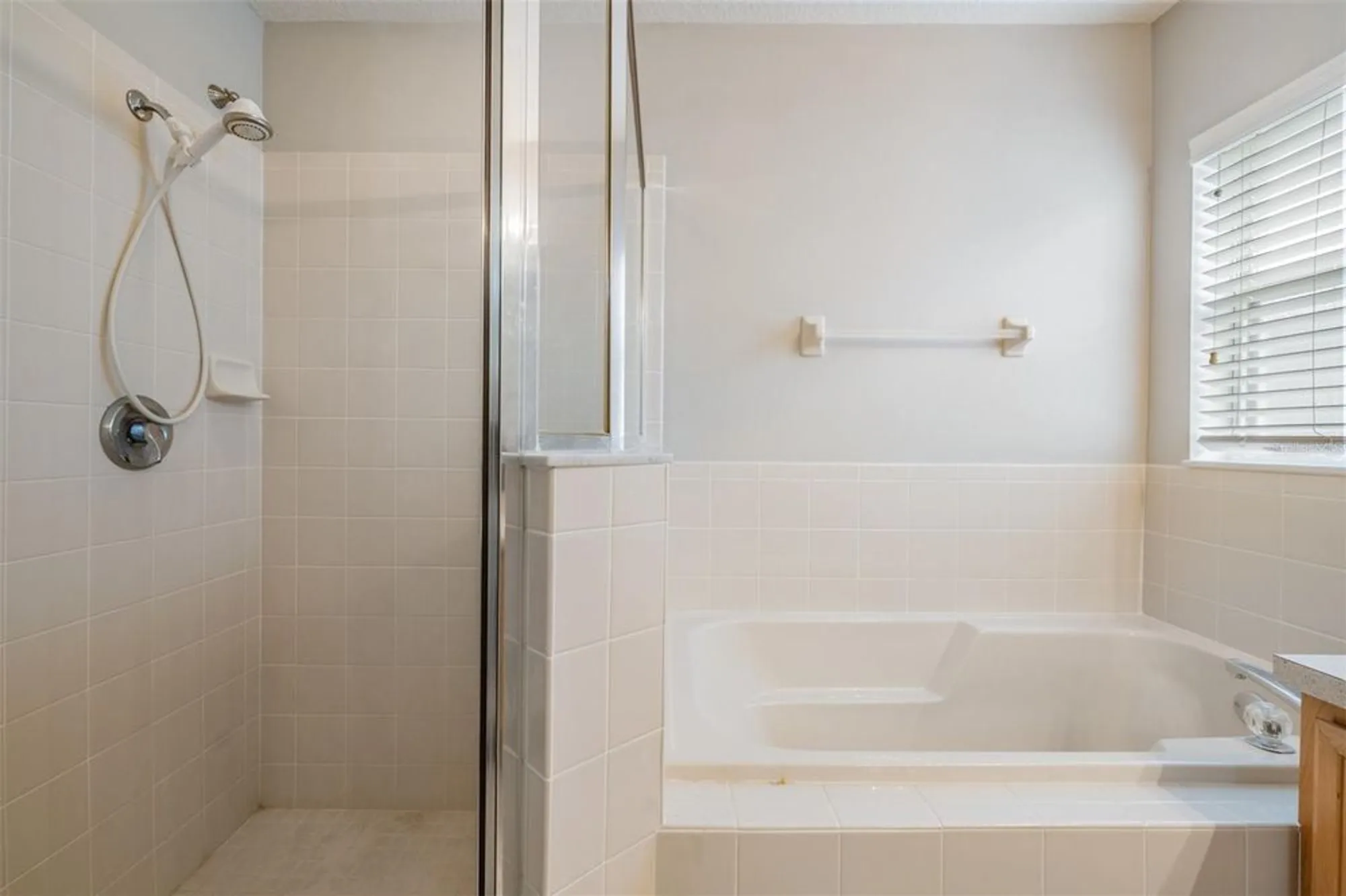 Property Slideshow image 29 of 77 | 10230 old tampa bay dr, San Antonio, FL, 33576