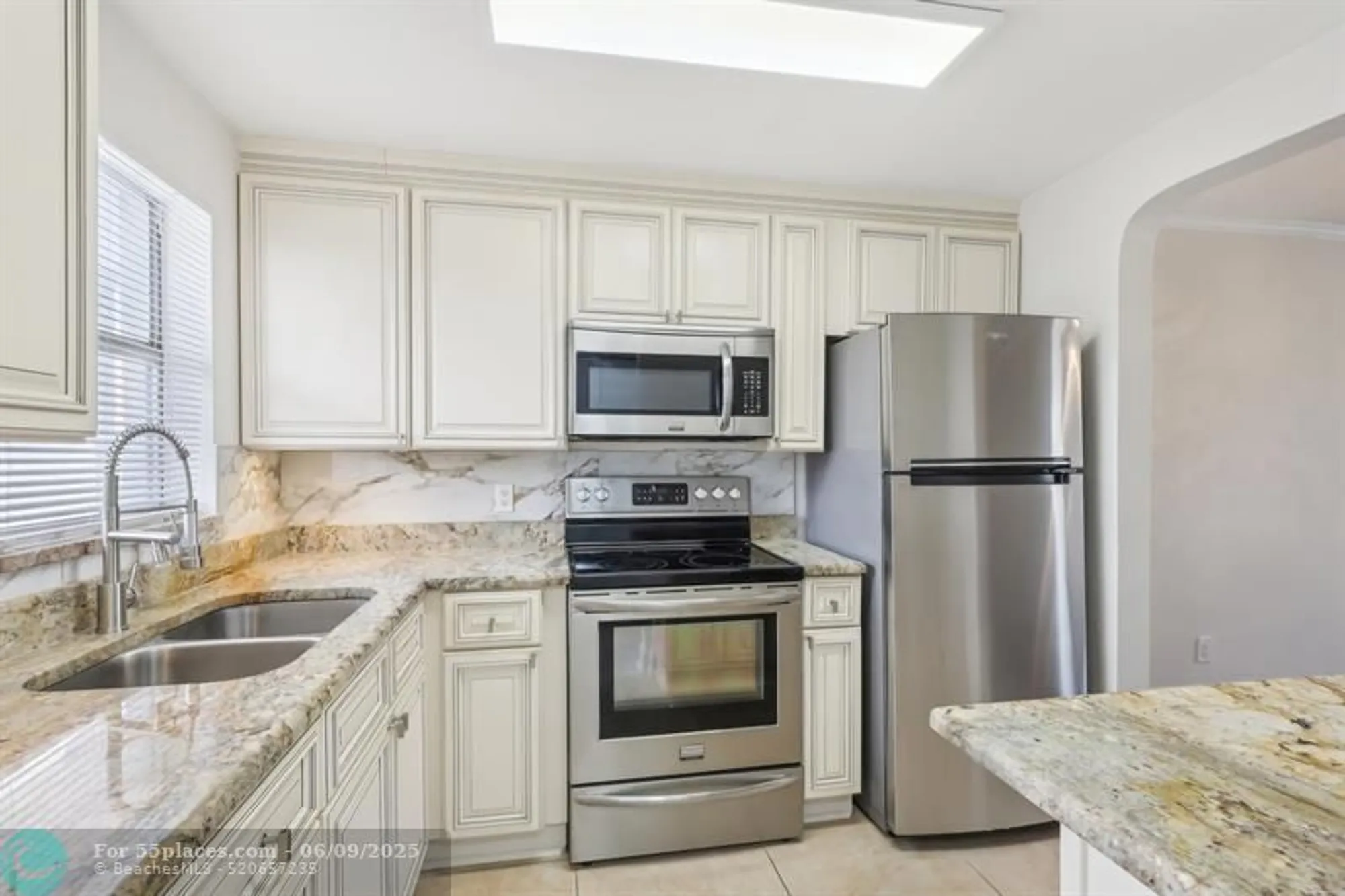Property Slideshow image 10 of 49 | 6650 royal palm blvd apt 212, Margate, FL, 33063