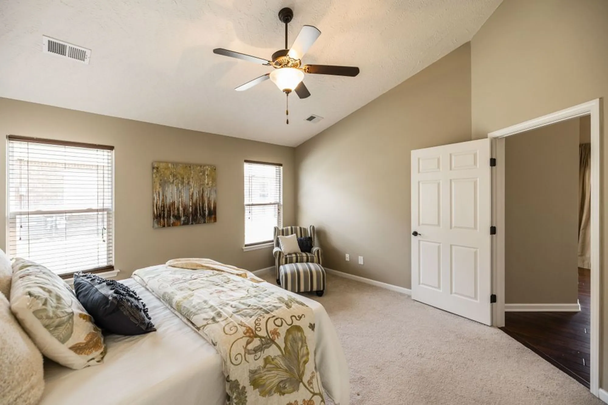 Property Slideshow image 42 of 68 | 395 devon chase hl unit 5104, Gallatin, TN, 37066