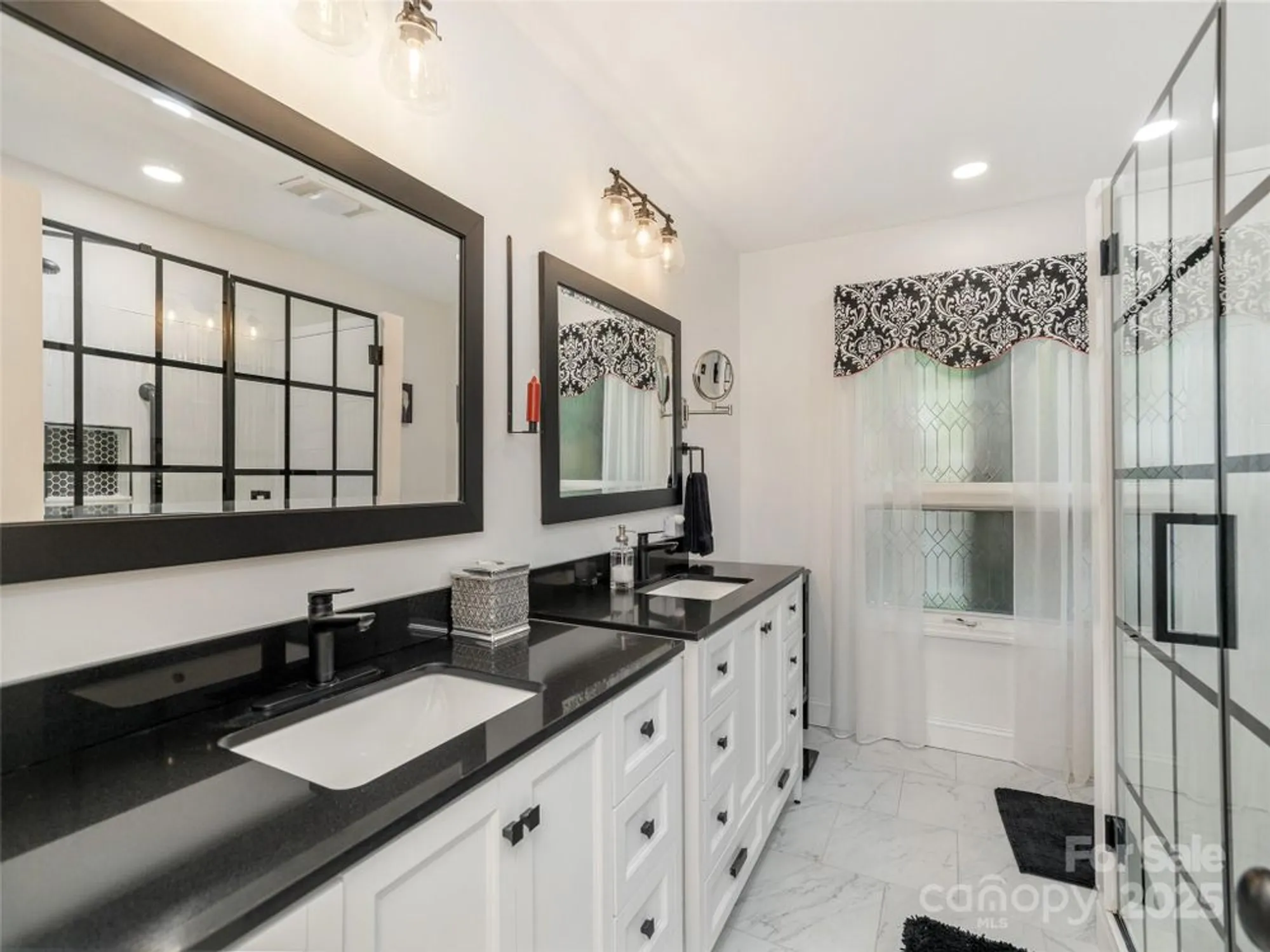 Property Slideshow image 29 of 48 | 210 black oak ln, Hendersonville, NC, 28791