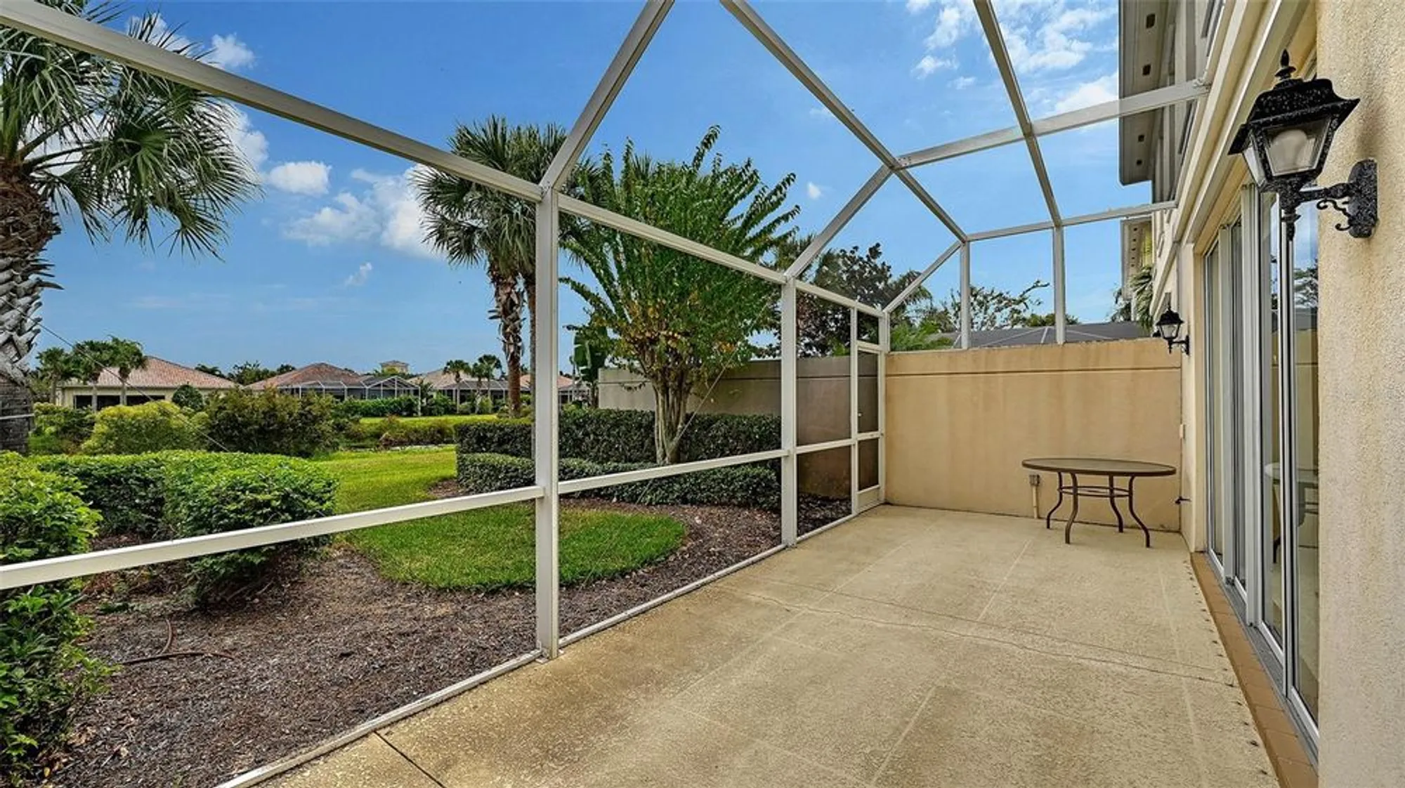 Property Slideshow image 12 of 63 | 1749 burgos dr, Sarasota, FL, 34238