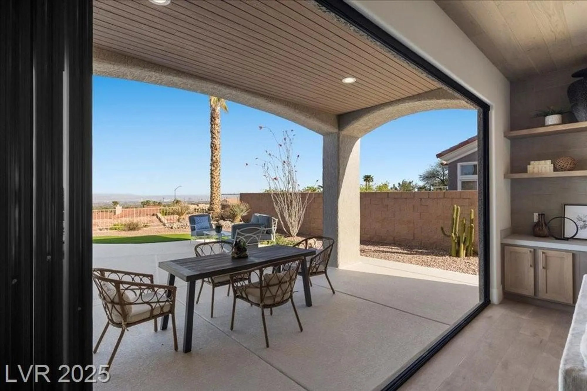 Property Slideshow image 18 of 78 | 2508 faiss dr, Las Vegas, NV, 89134