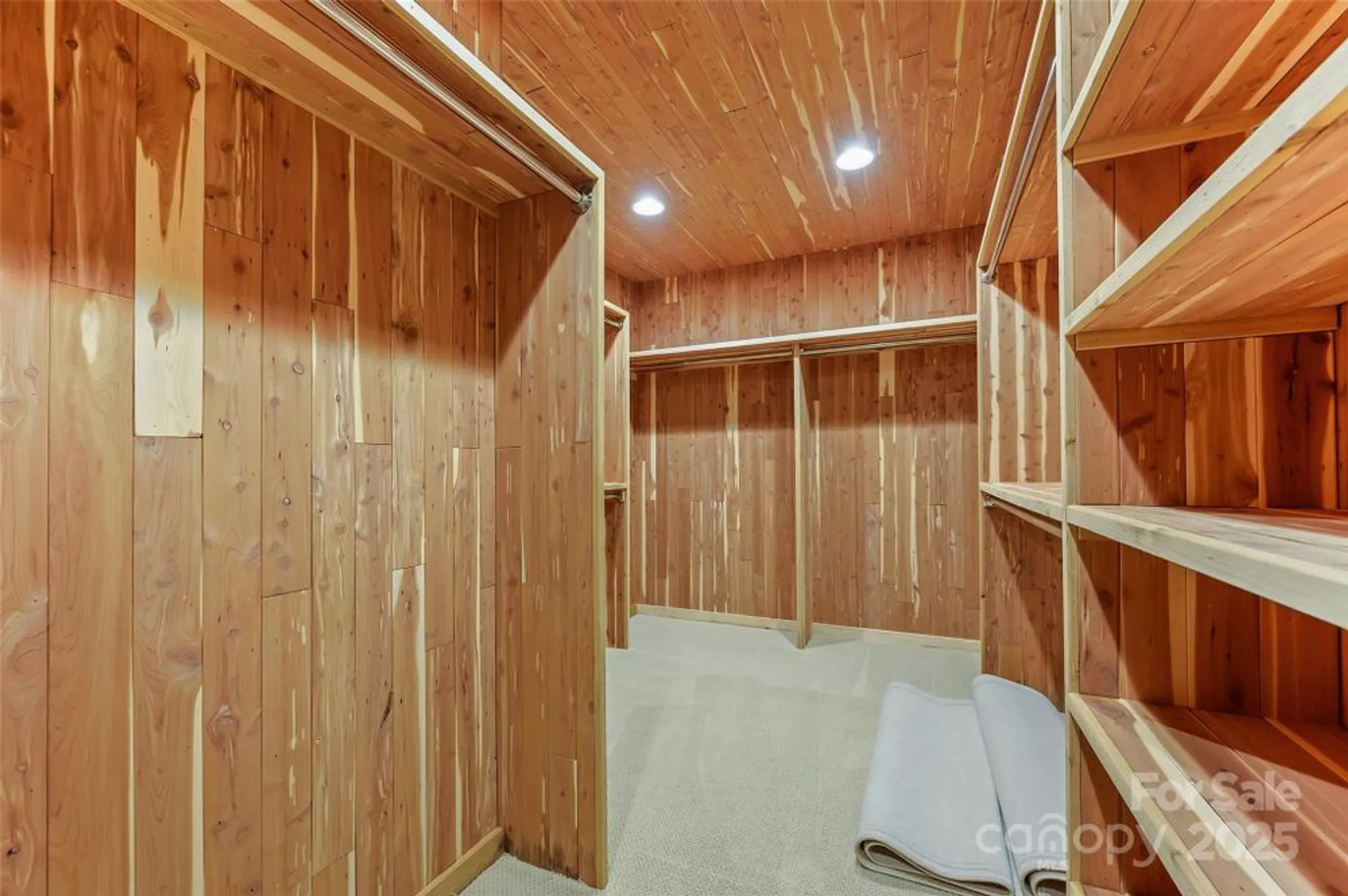 Property Slideshow image 25 of 27 | 14629 glen valley ct, Charlotte, NC, 28278