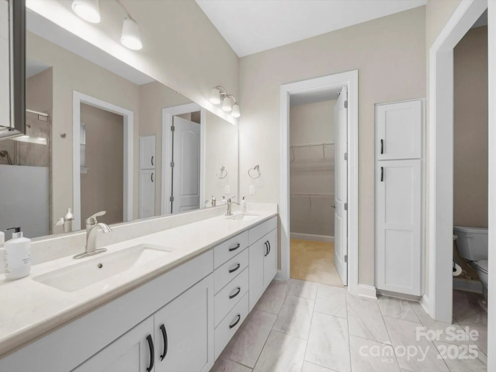 Property Slideshow image 14 of 44 | 253 stone mountain way, Denver, NC, 28037