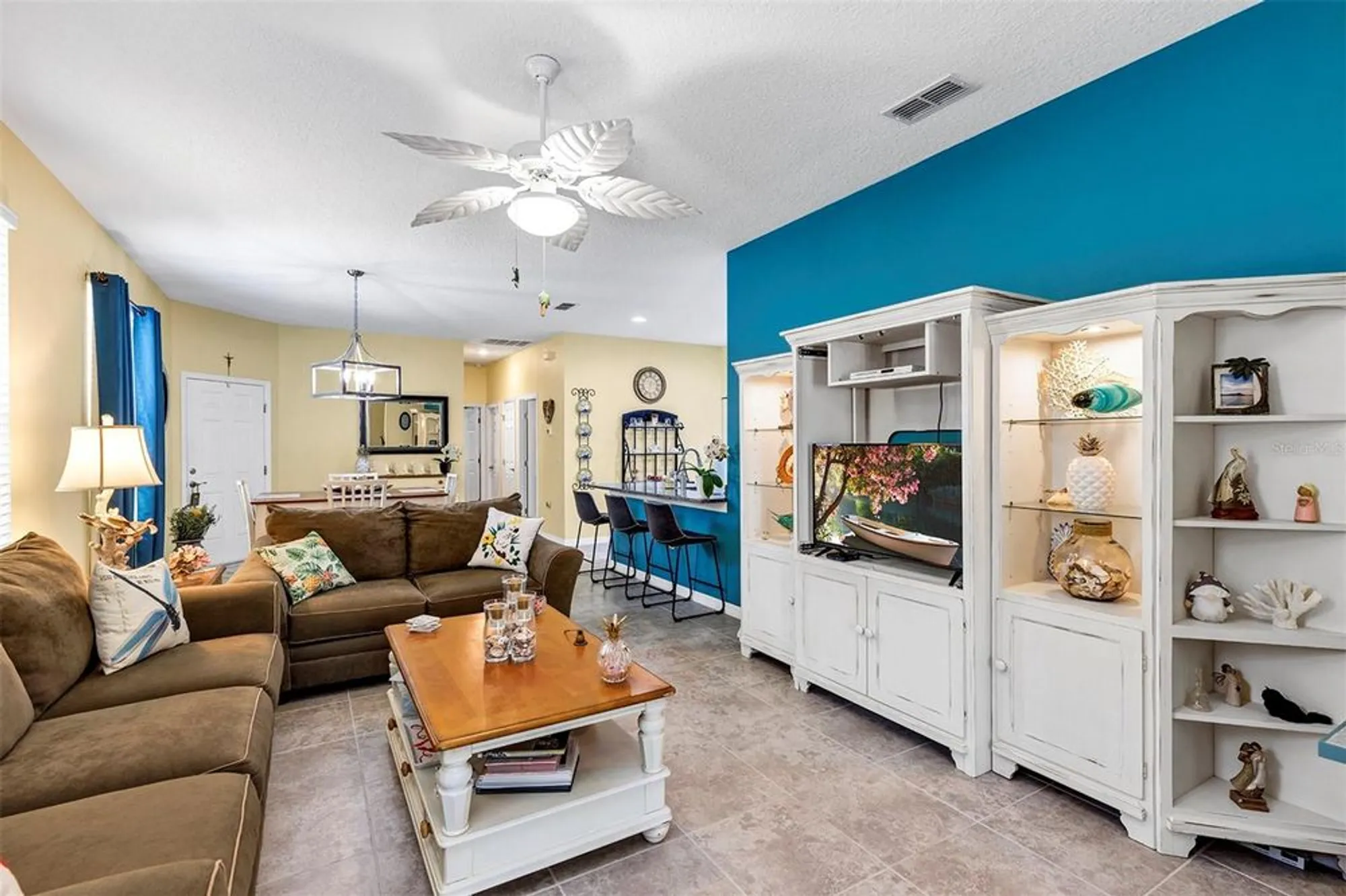 Property Slideshow image 14 of 49 | 26951 white plains way, Leesburg, FL, 34748
