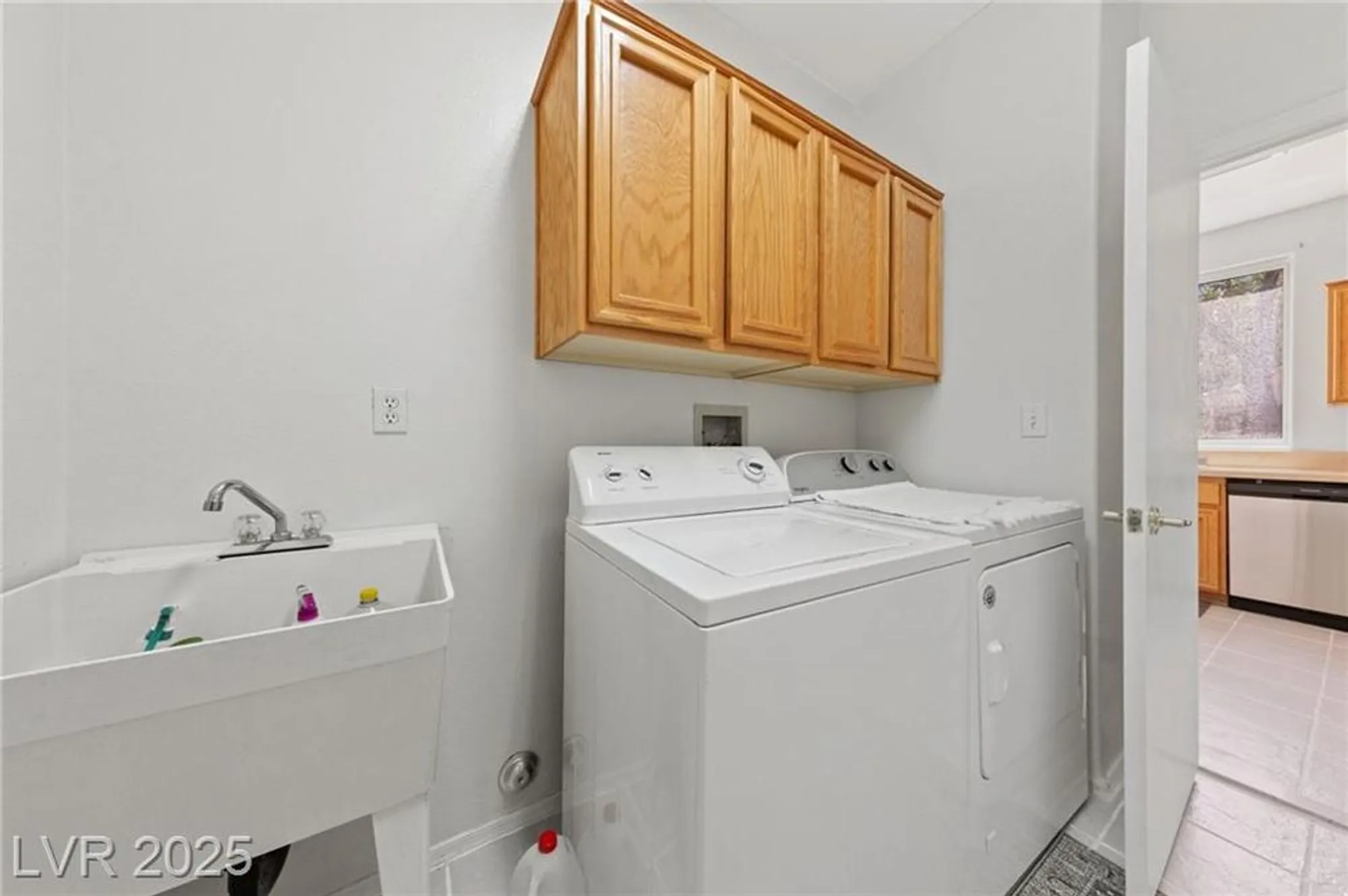 Property Slideshow image 19 of 71 | 1900 bellview st, Las Vegas, NV, 89134