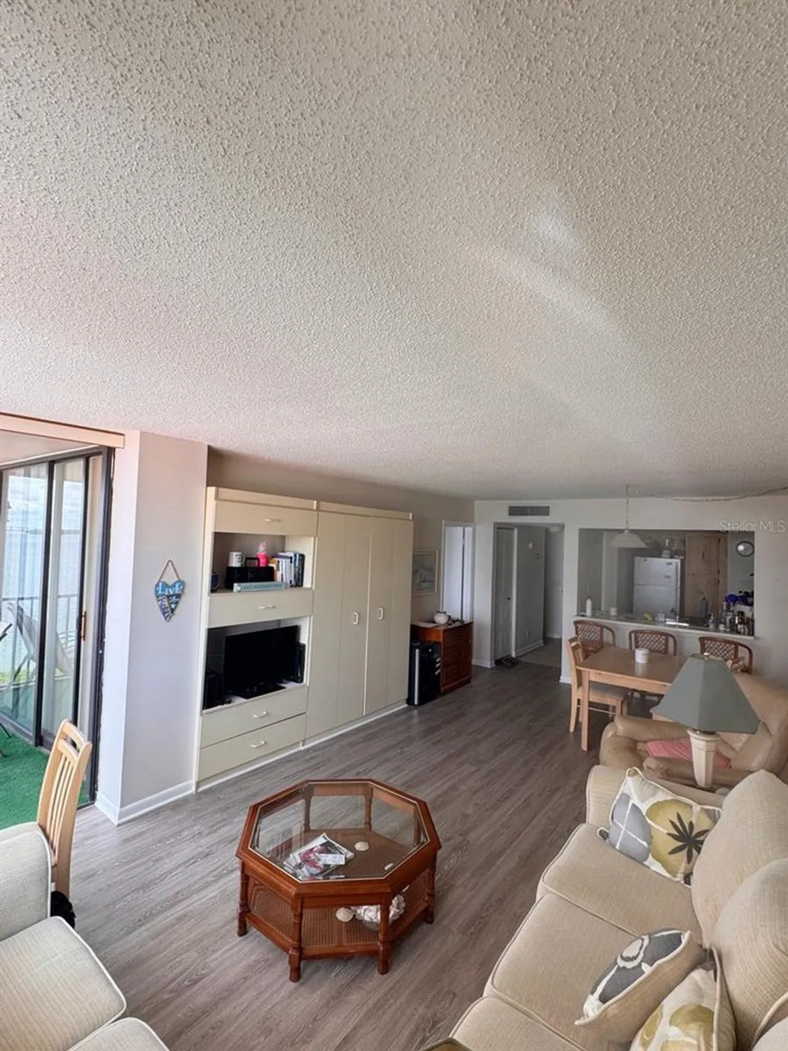Property Slideshow image 9 of 37 | 6268 palma del mar blvd s apt 407, St Petersburg, FL, 33715