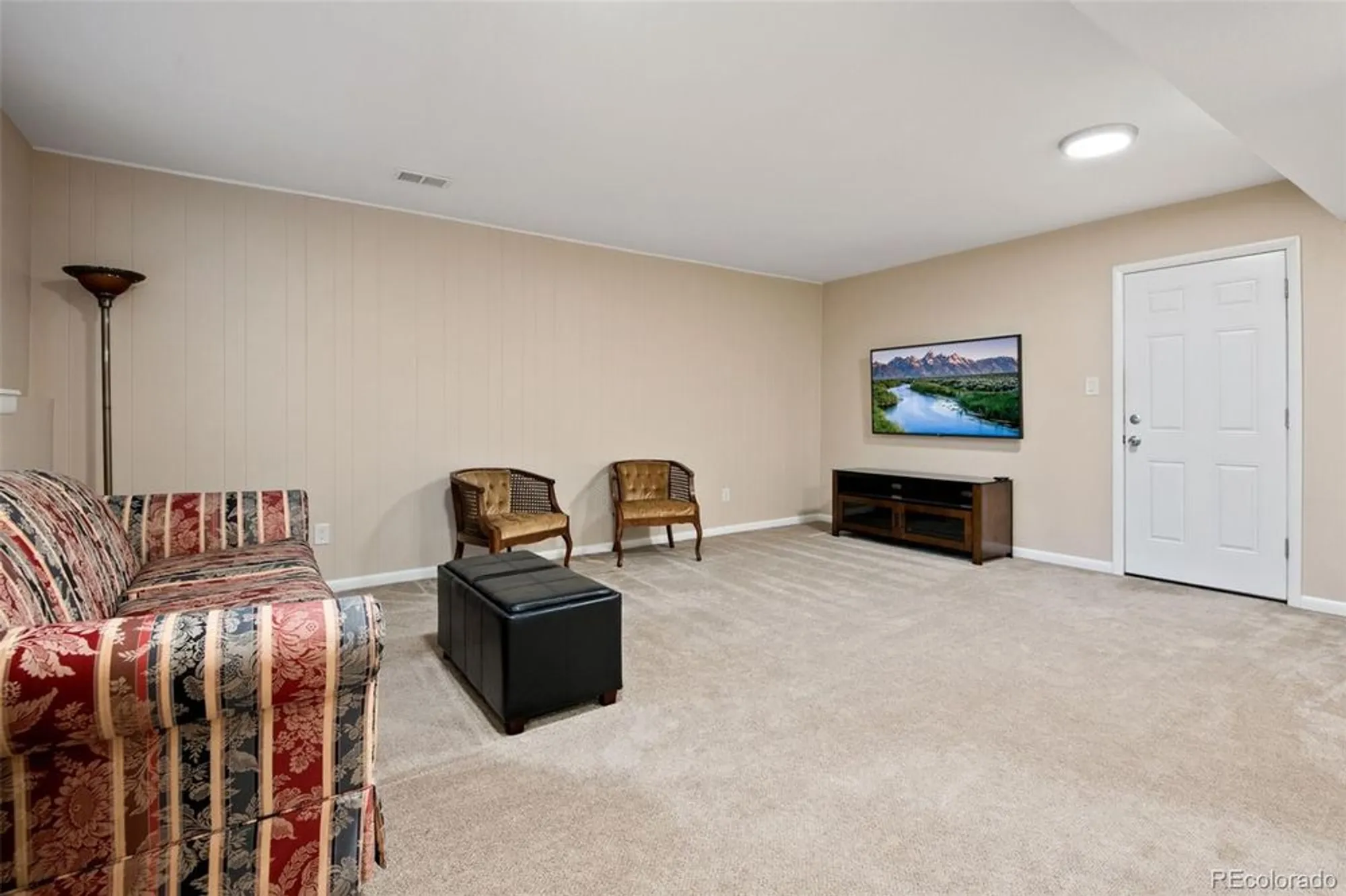 Property Slideshow image 24 of 26 | 7433 w cedar cir, Lakewood, CO, 80226