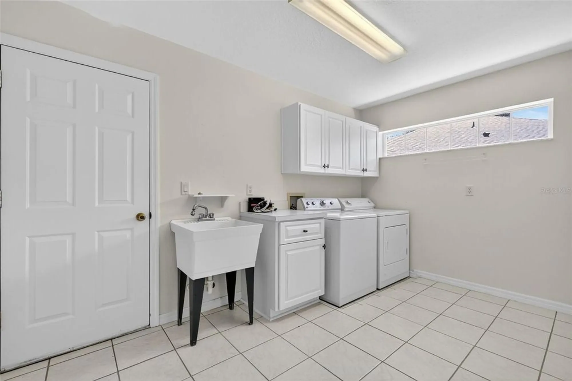 Property Slideshow image 36 of 66 | 21607 regency park ln, Leesburg, FL, 34748