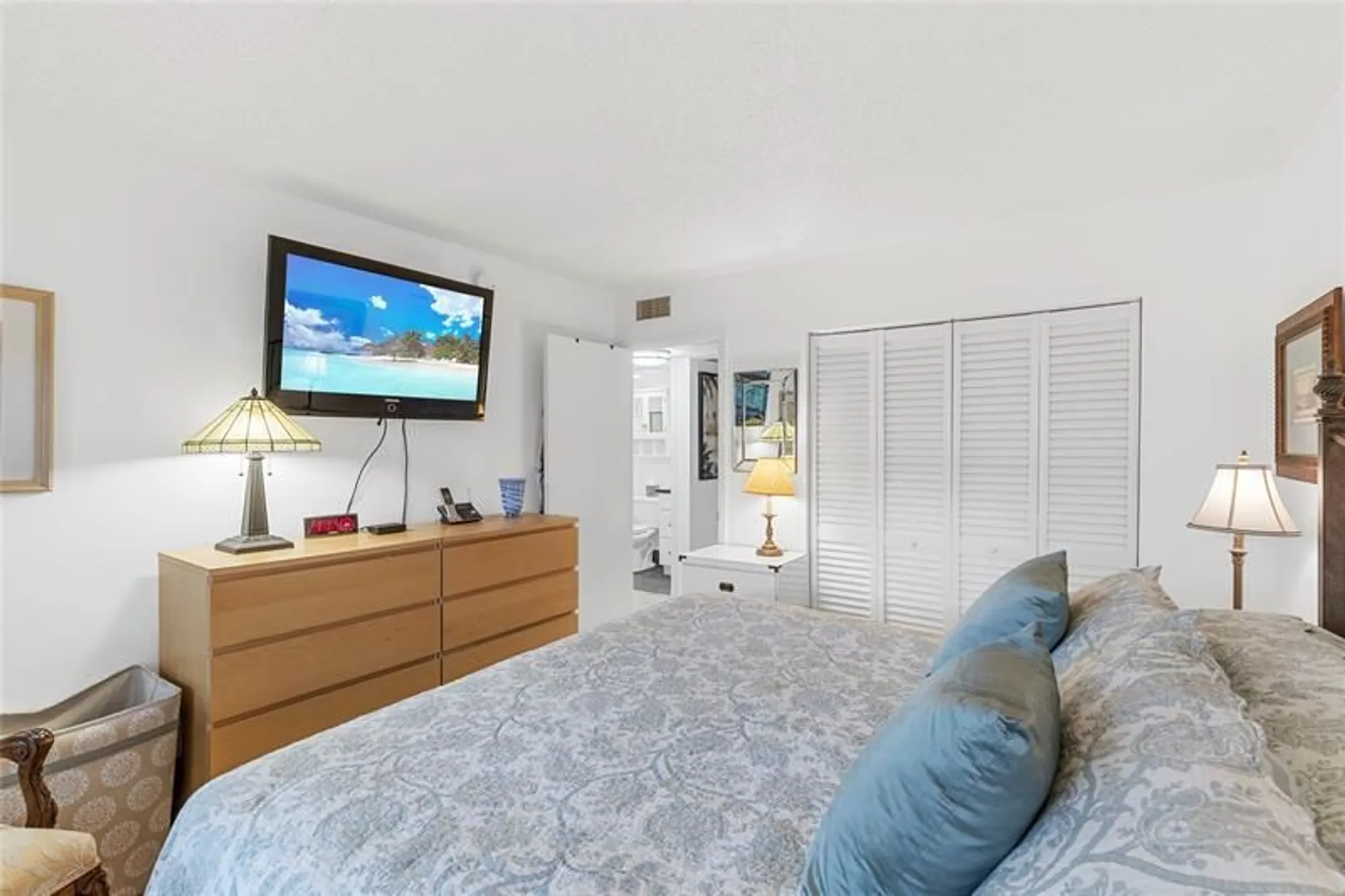 Property Slideshow image 21 of 60 | 210 oakridge n # 210, Deerfield Beach, FL, 33442