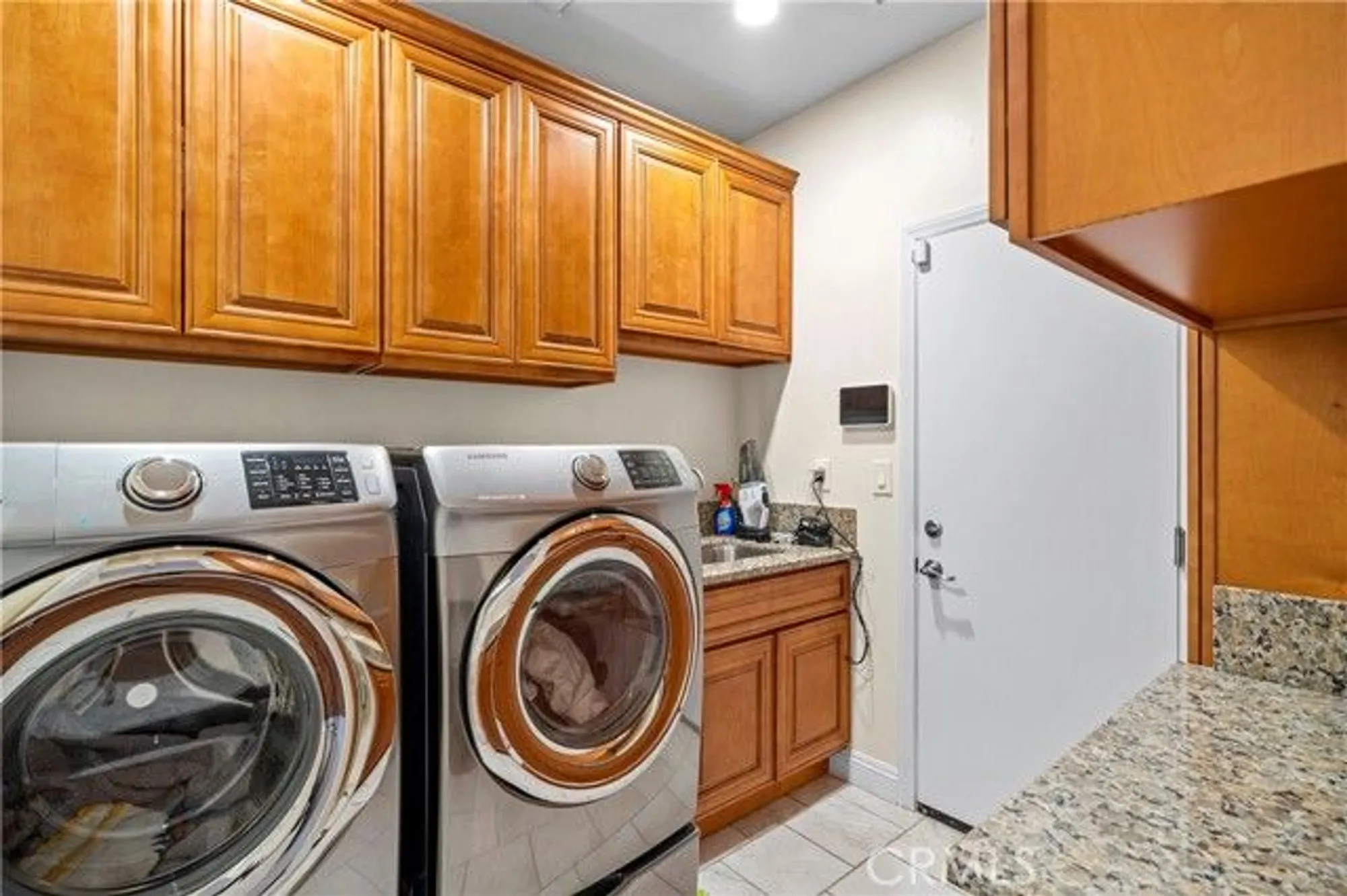 Property Slideshow image 26 of 44 | 584 tewell dr, Hemet, CA, 92545