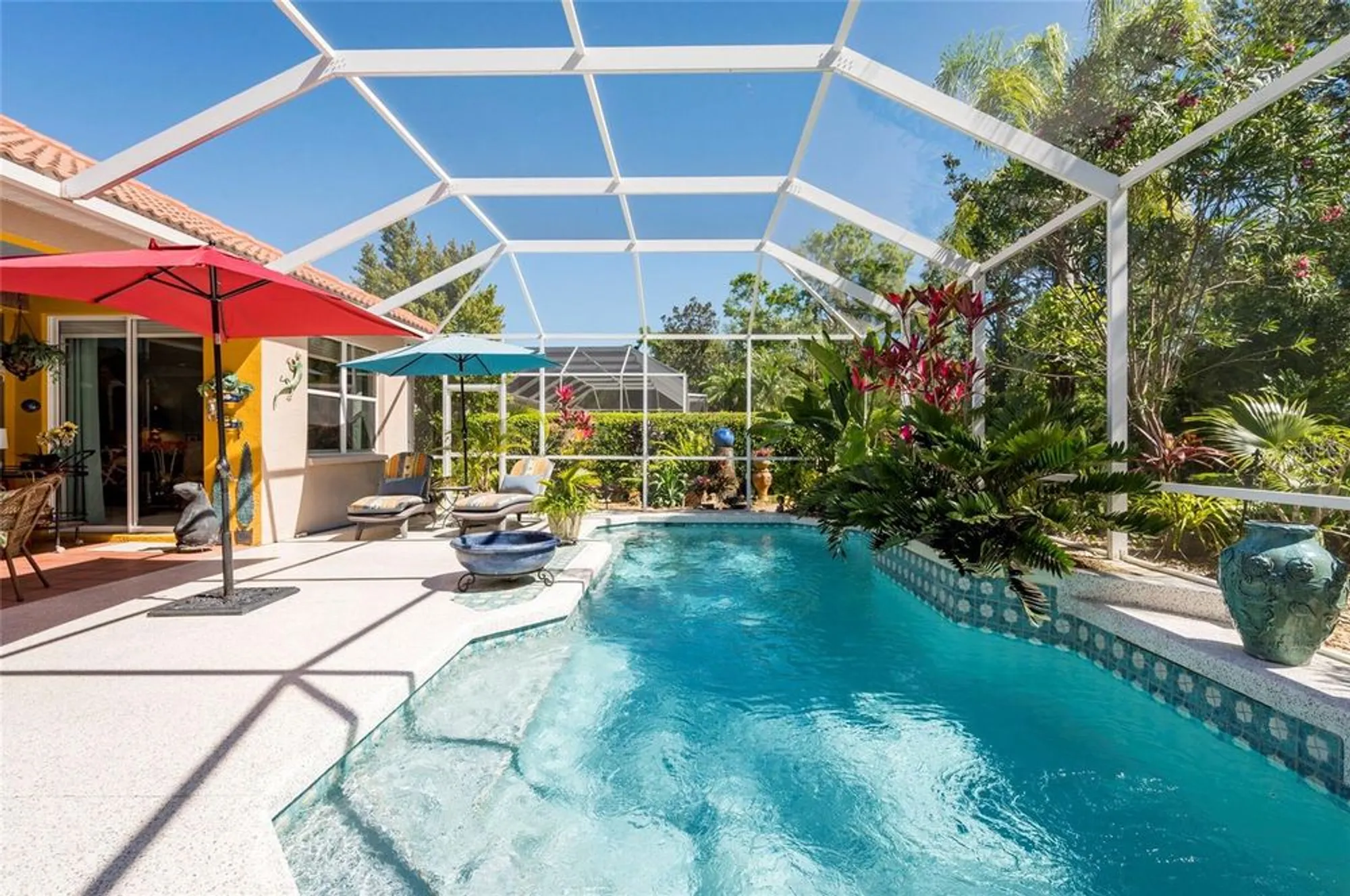 Property Slideshow image 44 of 50 | 4740 carrington cir, Sarasota, FL, 34243