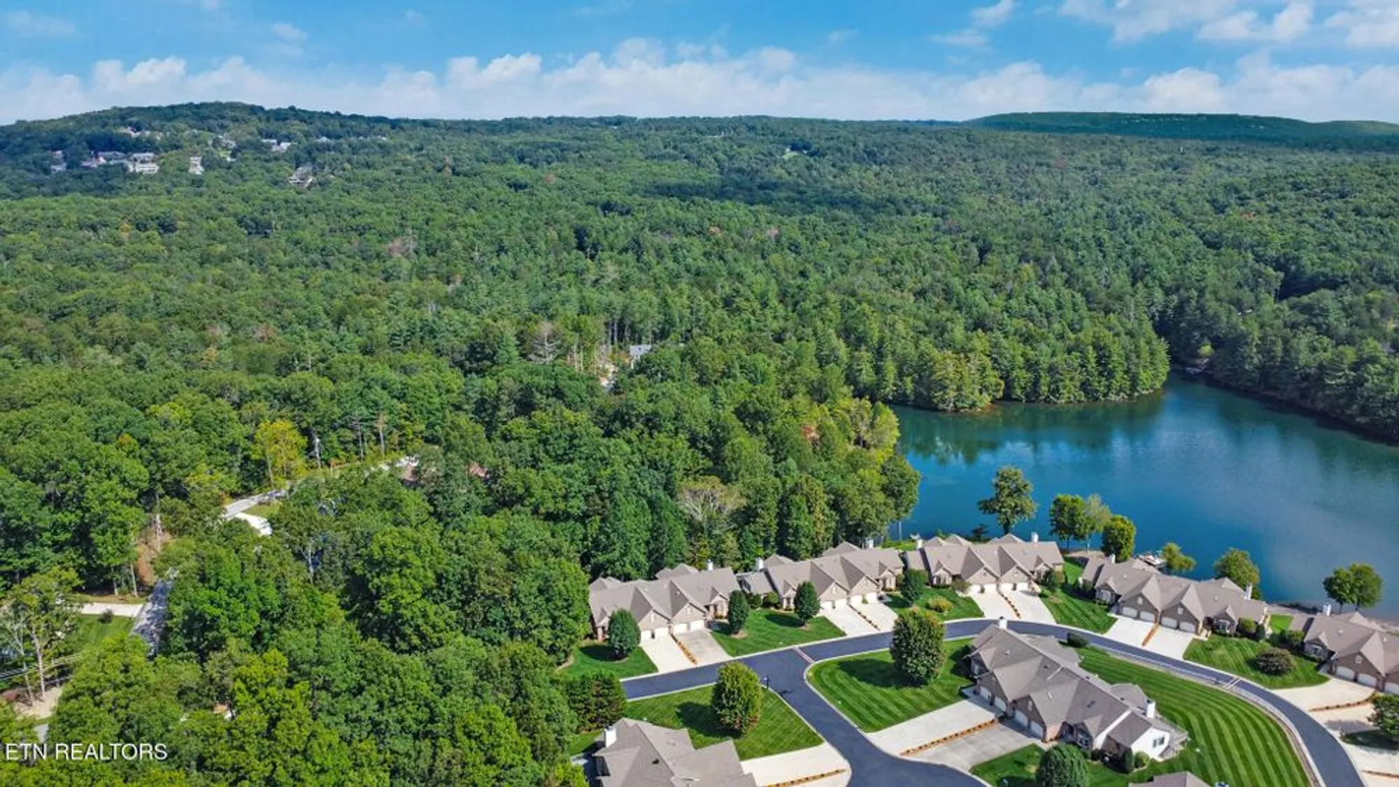 Property Slideshow image 44 of 52 | 123 lafayette pt apt 1, Crossville, TN, 38558