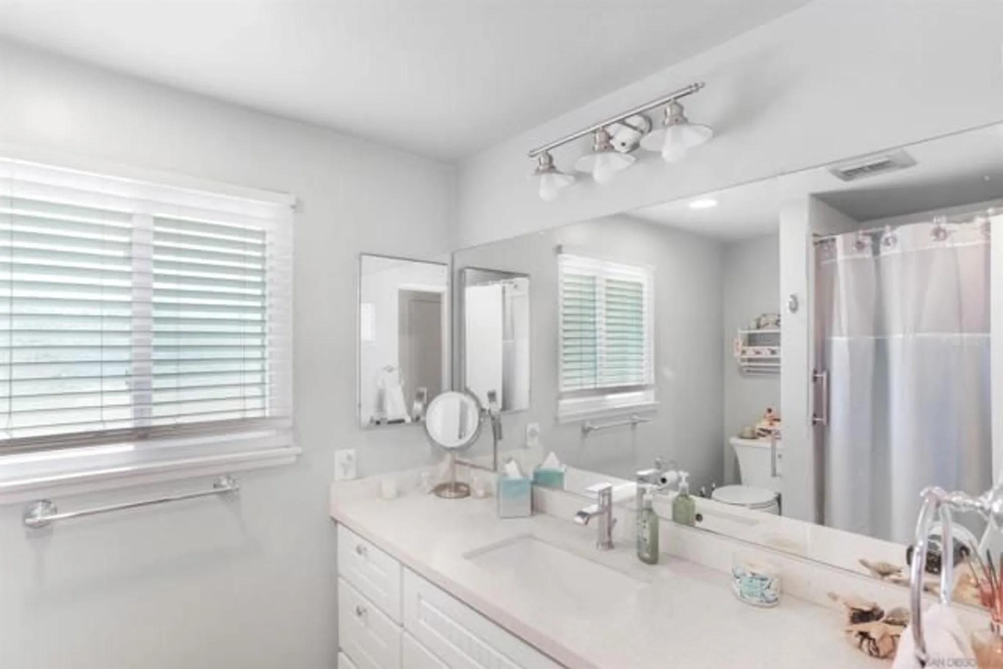 Property Slideshow image 13 of 26 | 16924 bellota dr, San Diego, CA, 92128