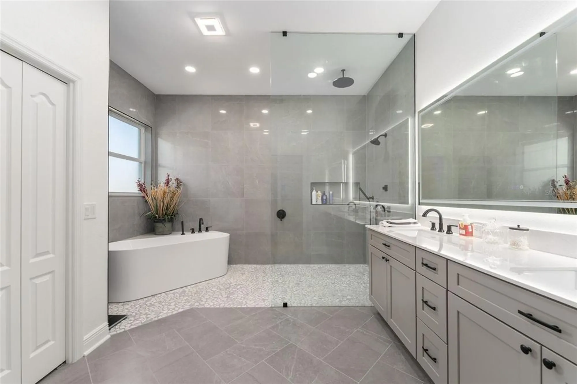Property Slideshow image 59 of 86 | 1837 sunset ridge dr, The Villages, FL, 32162