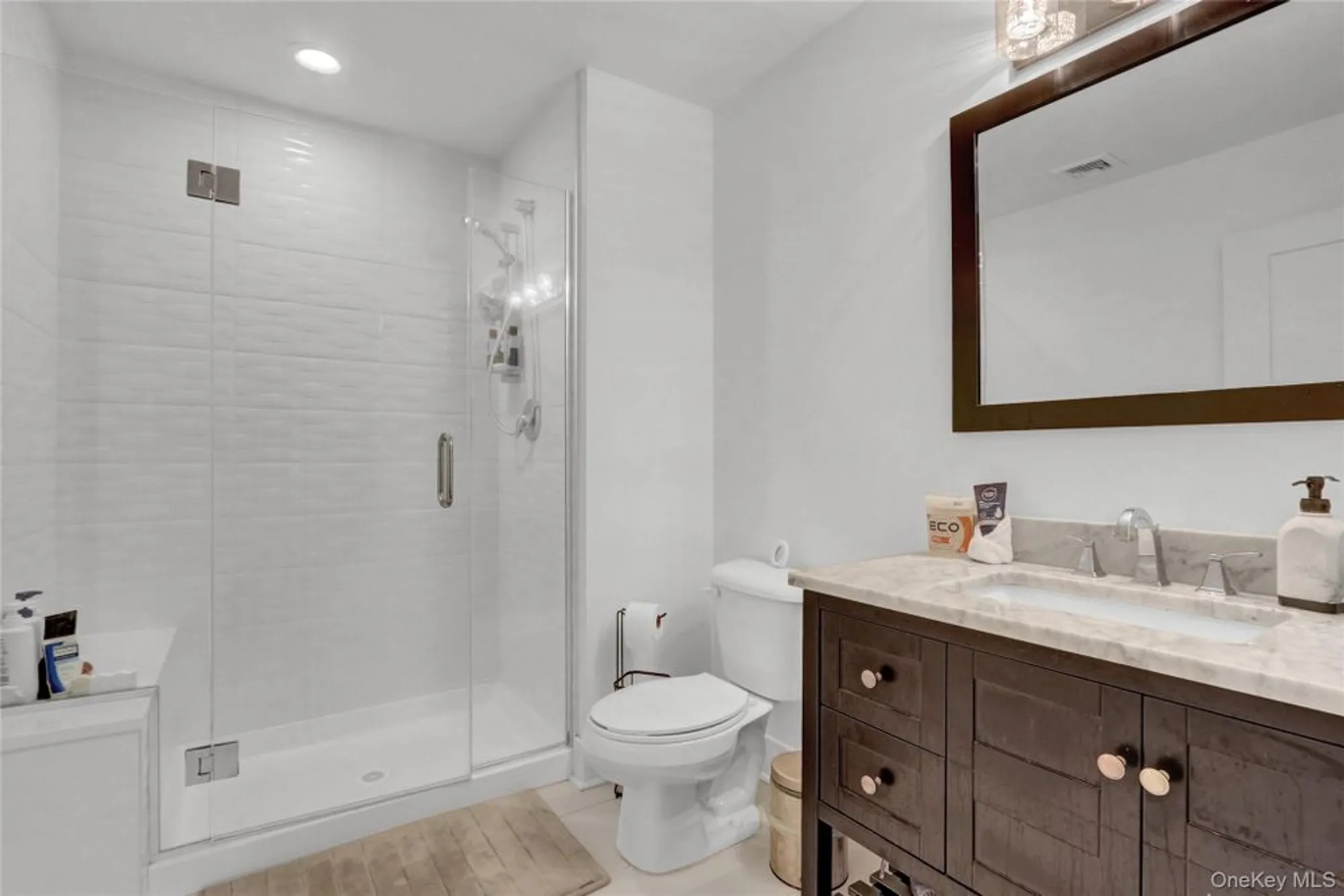 Property Slideshow image 19 of 25 | 704 breton way # 704, Glen Cove, NY, 11542