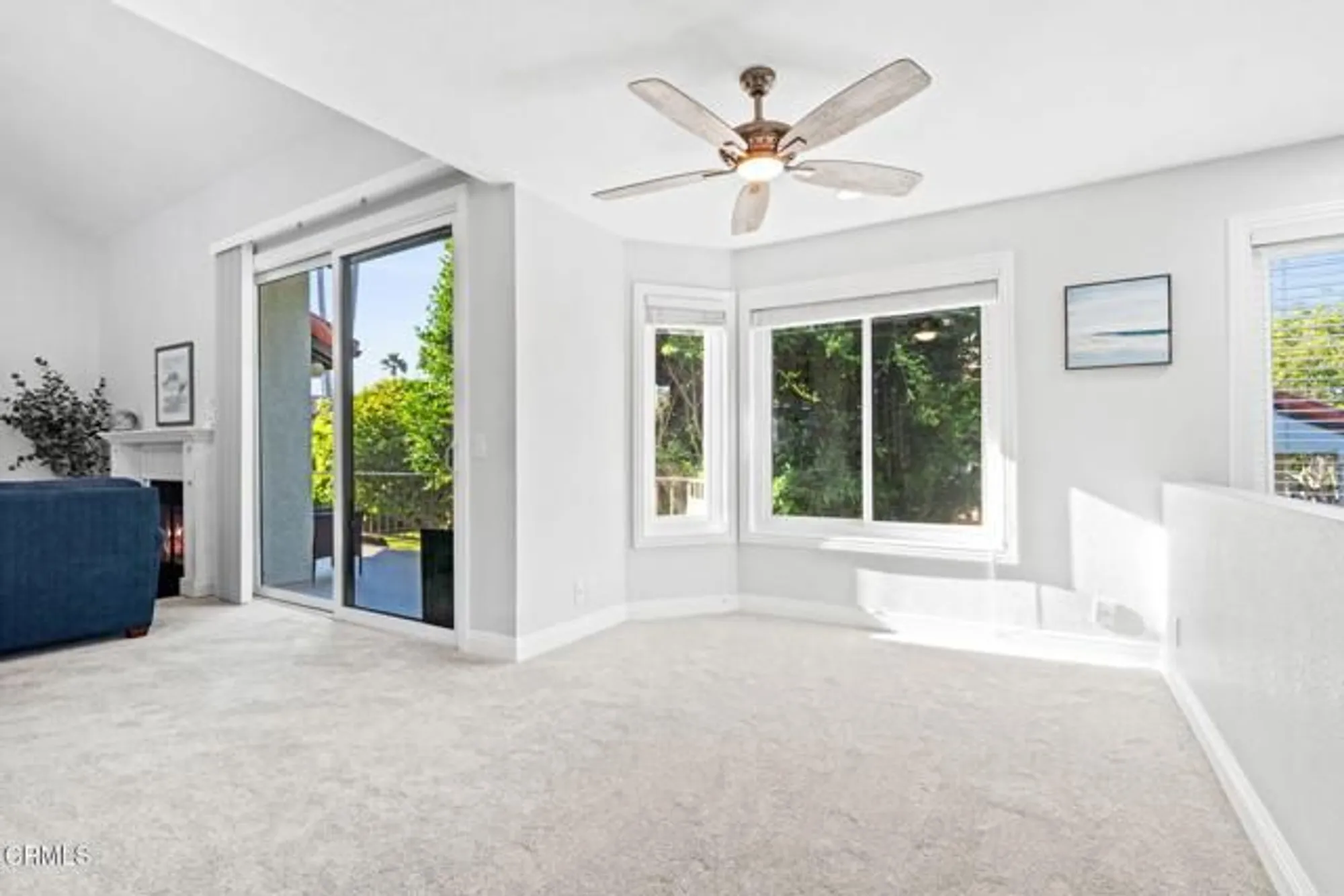 Property Slideshow image 9 of 53 | 2151 martinique ln, Oxnard, CA, 93035