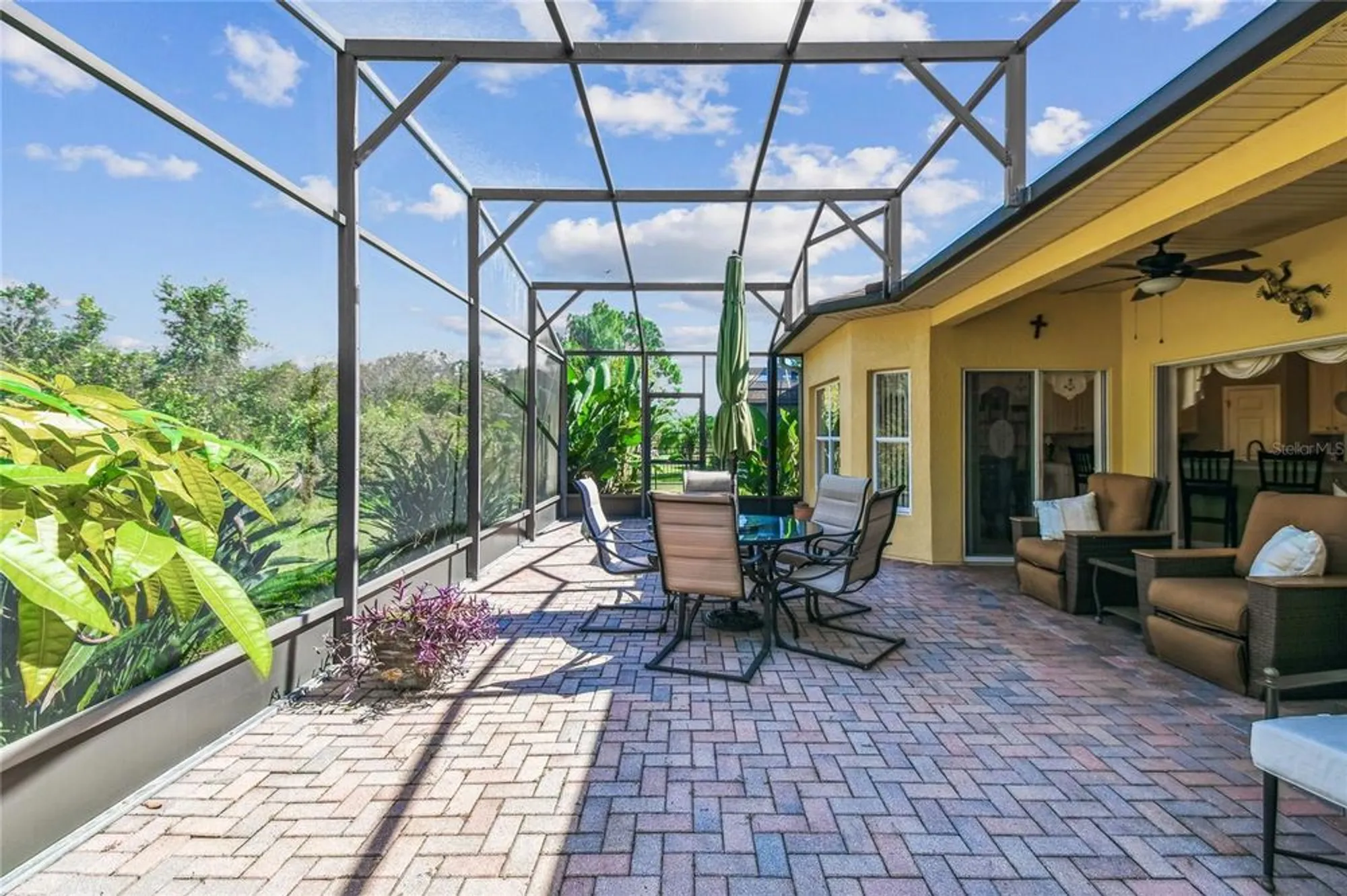 Property Slideshow image 39 of 61 | 536 portofino dr, Poinciana, FL, 34759