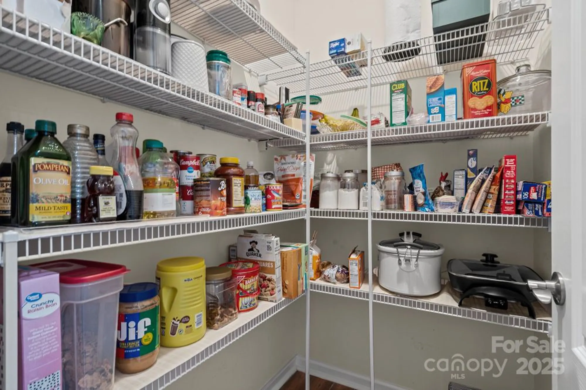 Property Slideshow image 15 of 44 | 673 birchway dr, Fort Mill, SC, 29715