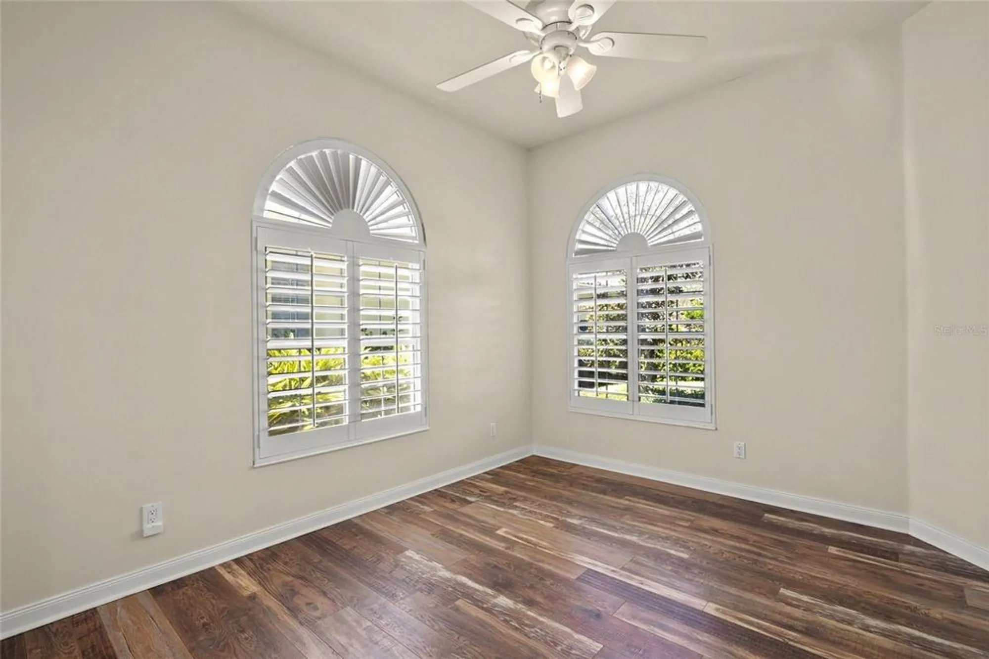Property Slideshow image 17 of 46 | 5762 benevento dr, Sarasota, FL, 34238