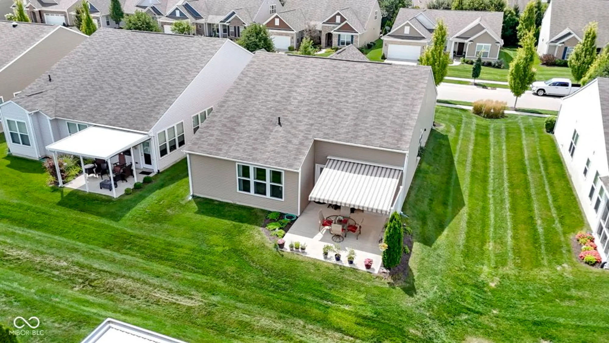 Property Slideshow image 36 of 44 | 16284 loire valley dr, Fishers, IN, 46037