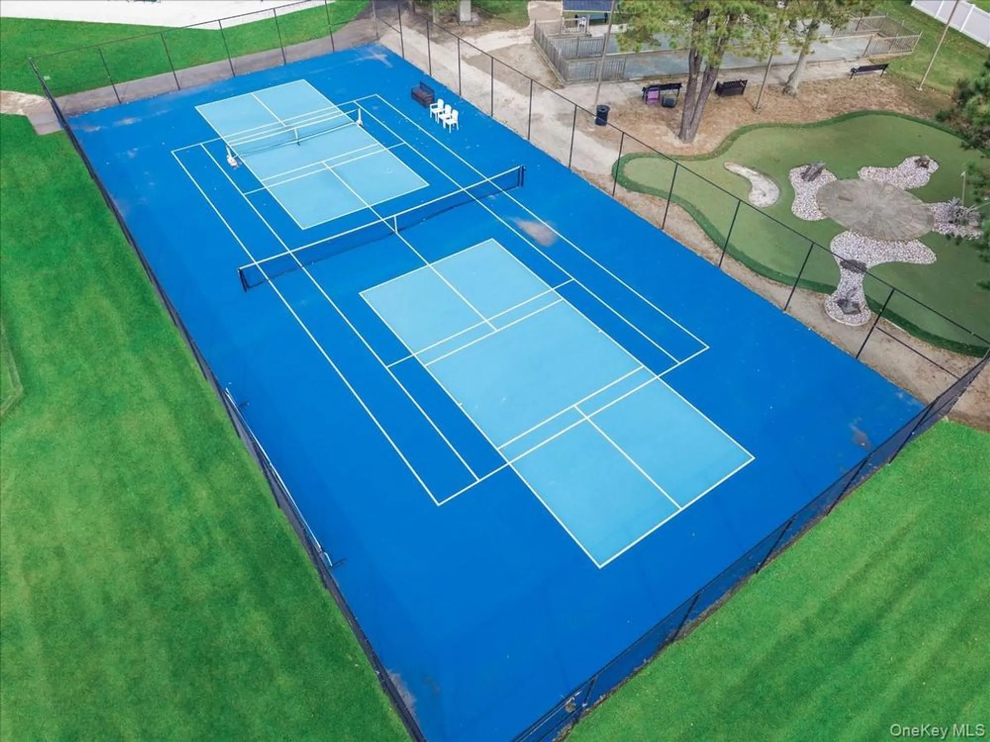 Property Slideshow image 29 of 32 | 2 limetree dr, Manorville, NY, 11949