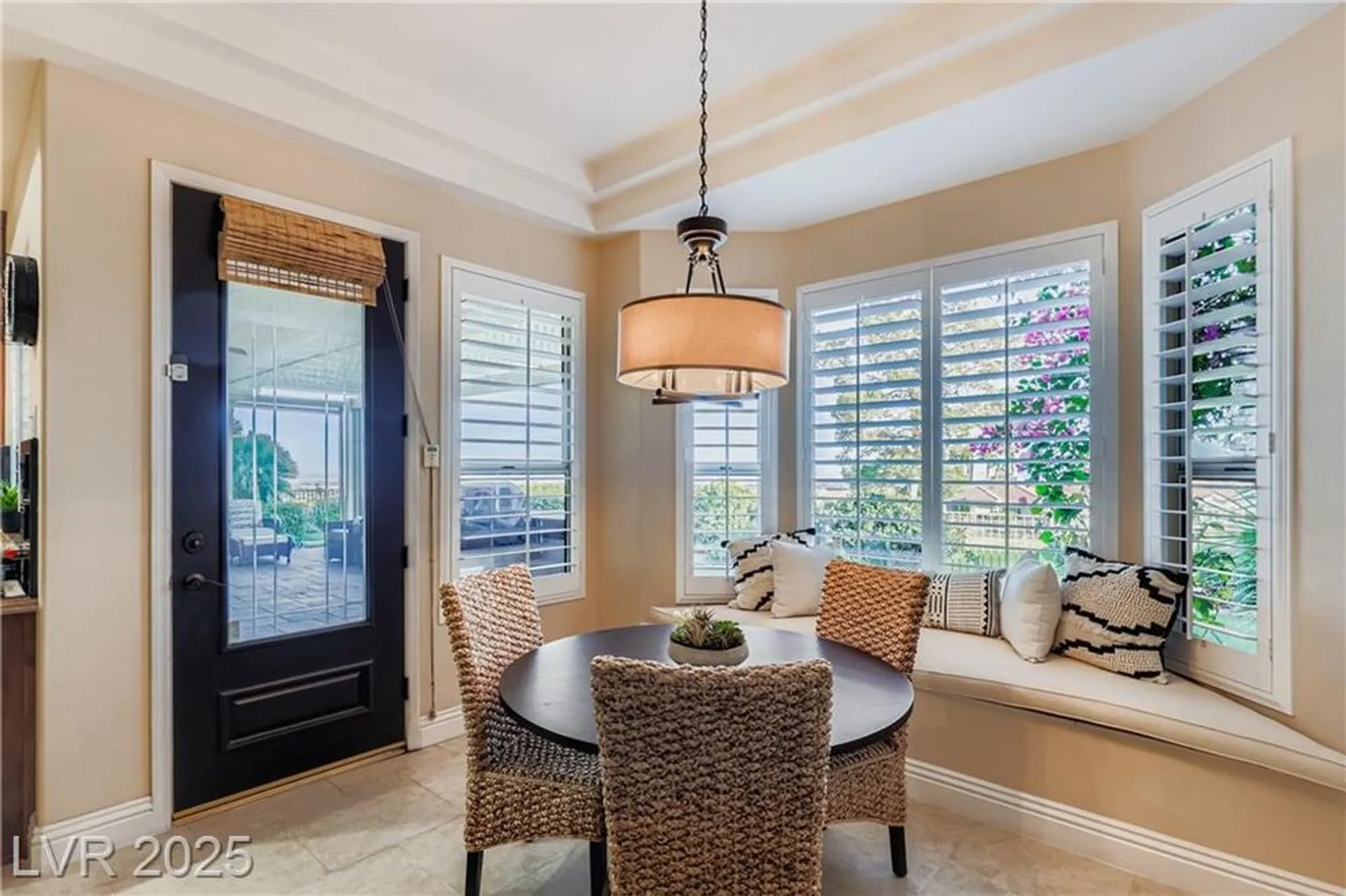 Property Slideshow image 11 of 35 | 2800 darby falls dr, Las Vegas, NV, 89134
