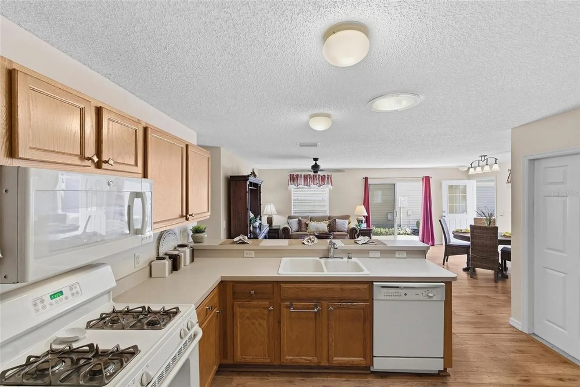 Property Slideshow image 9 of 26 | 2671 collington dr, The Villages, FL, 32162