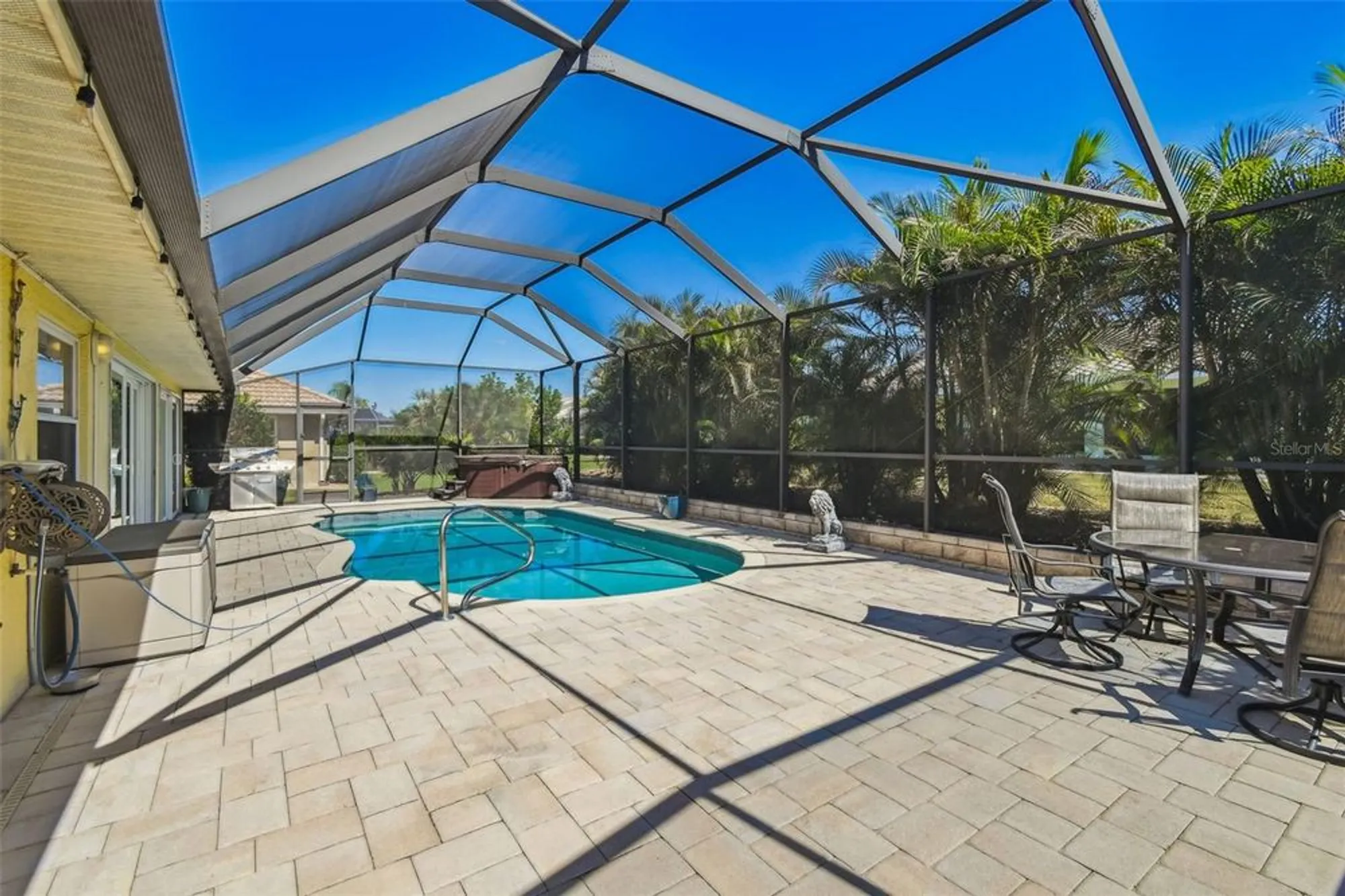 Property Slideshow image 26 of 62 | 706 plumbrook rd, Sun City Center, FL, 33573
