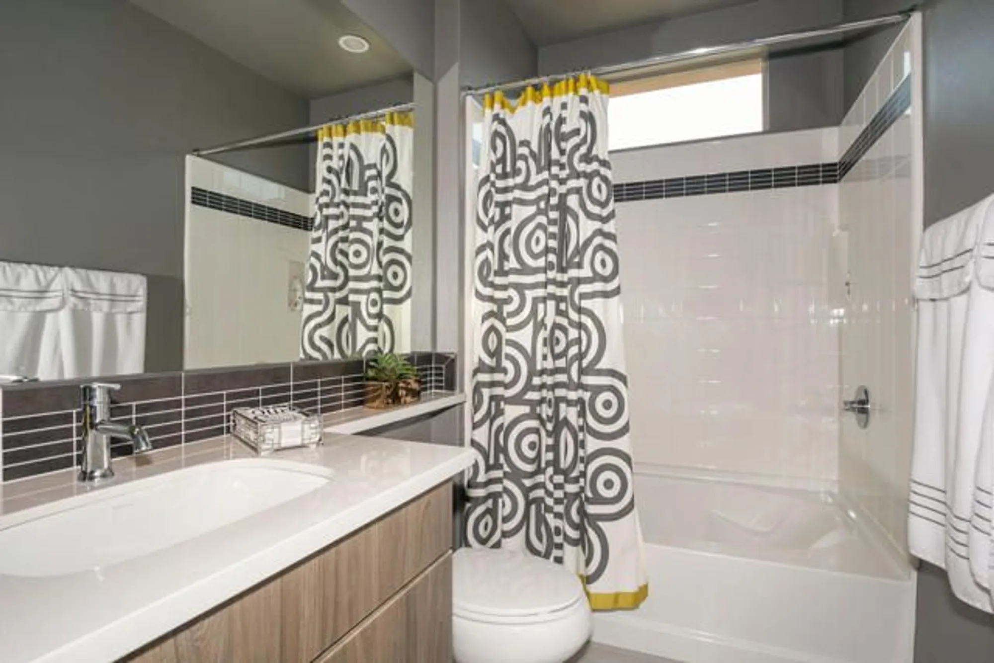 Property Slideshow image 20 of 51 | 82800 kingsboro ln, Indio, CA, 92201