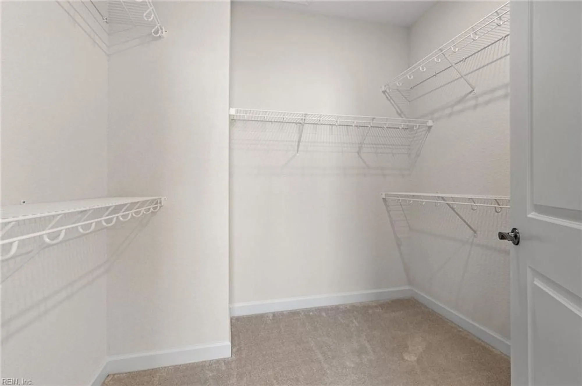 Property Slideshow image 16 of 47 | 2000 venture way b, Suffolk, VA, 23434
