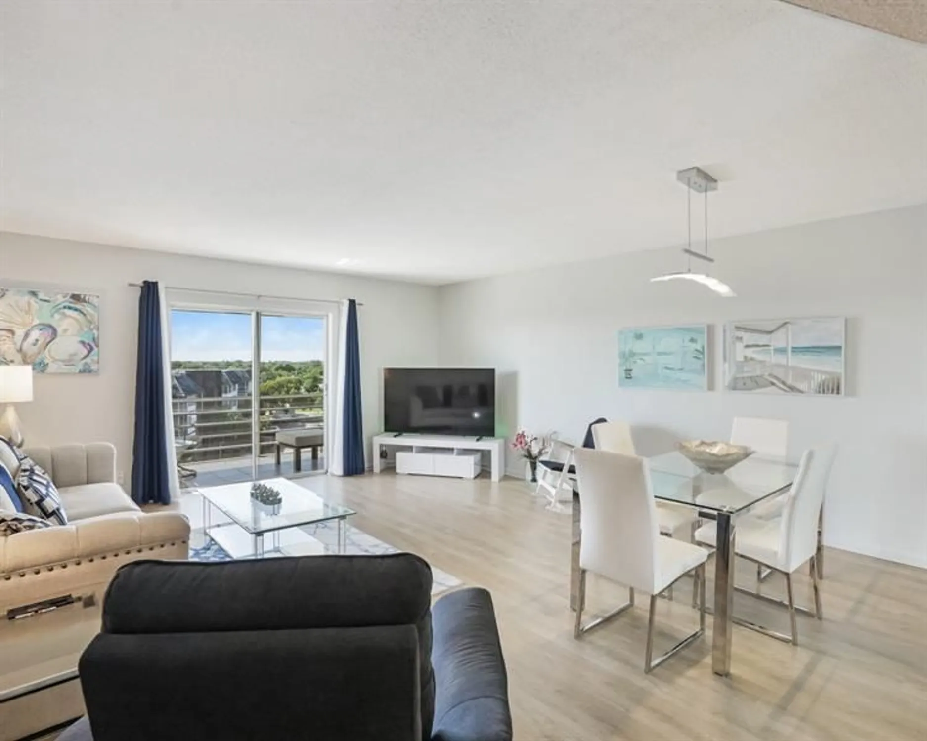 Property Slideshow image 11 of 21 | 4751 nw 21st st apt 604, Lauderhill, FL, 33313