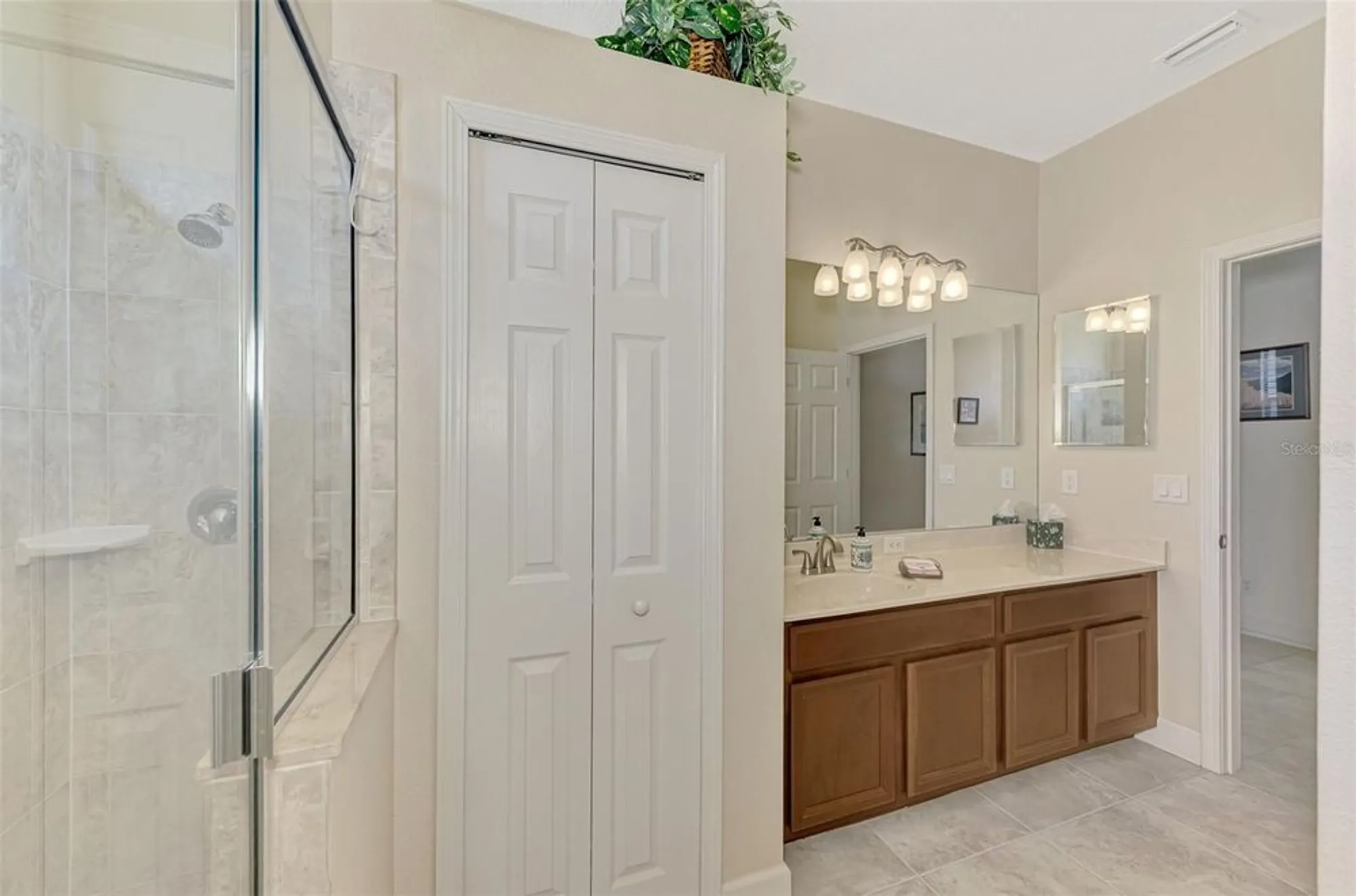 Property Slideshow image 41 of 85 | 20636 capello dr, Venice, FL, 34292