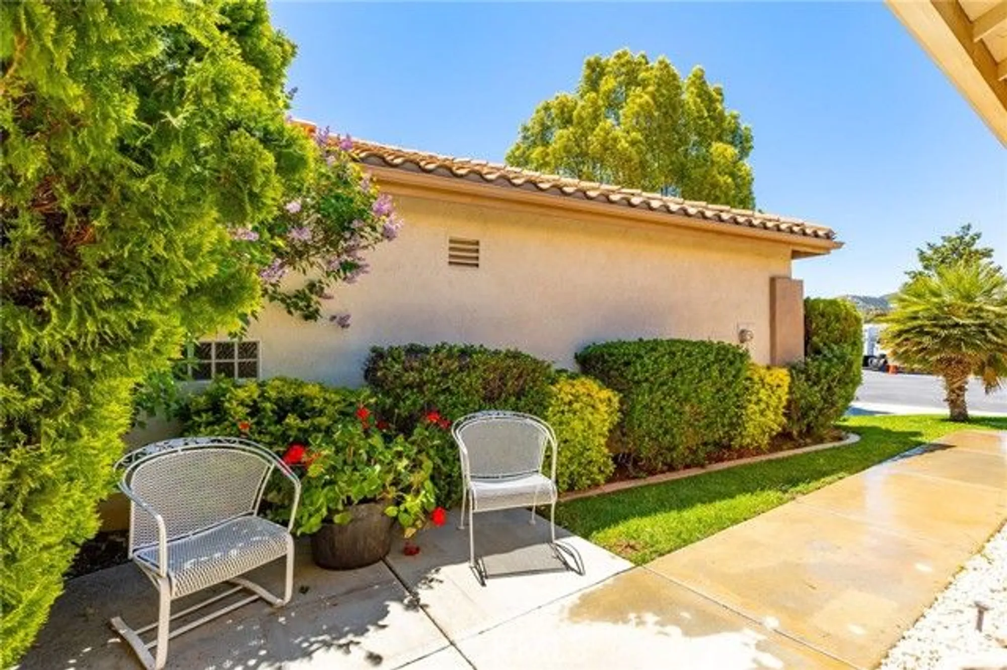Property Slideshow image 3 of 23 | 4824 oakhurst ave, Banning, CA, 92220