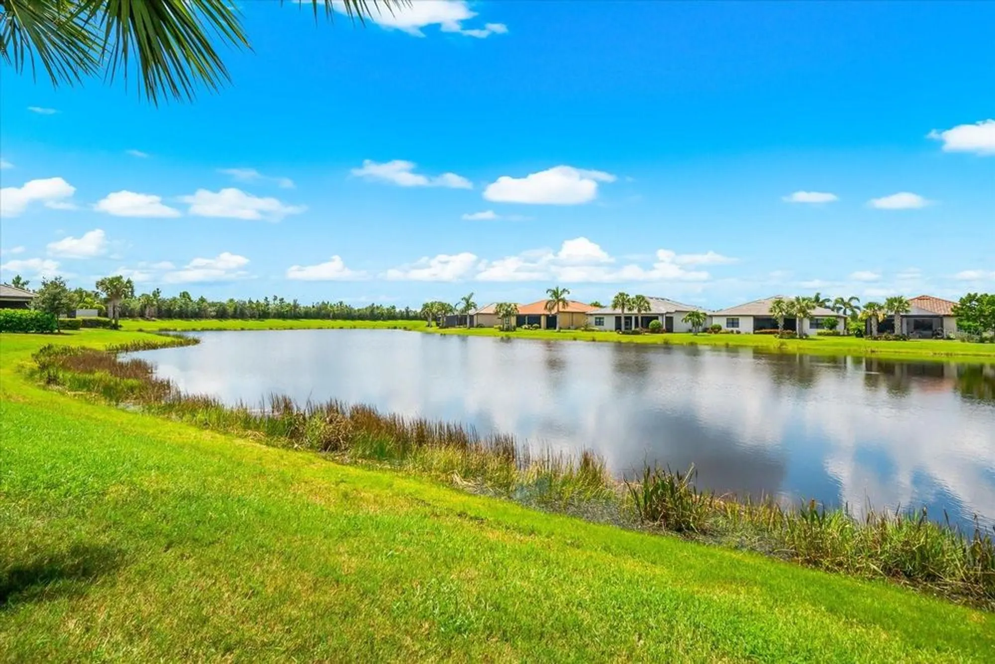 Property Slideshow image 40 of 98 | 7612 kirkland cv, Bradenton, FL, 34202