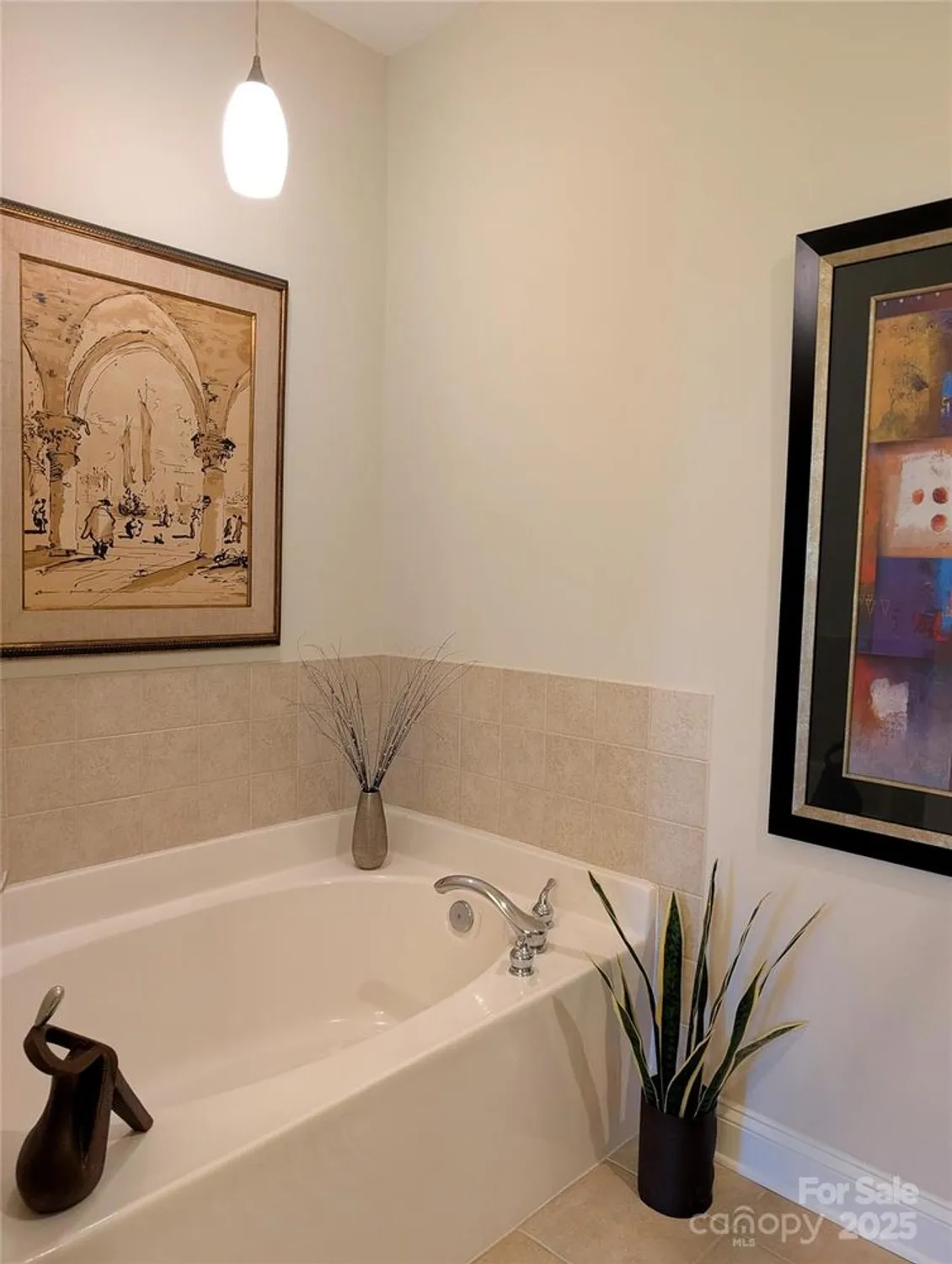 Property Slideshow image 15 of 31 | 2666 bellasera way, Matthews, NC, 28105