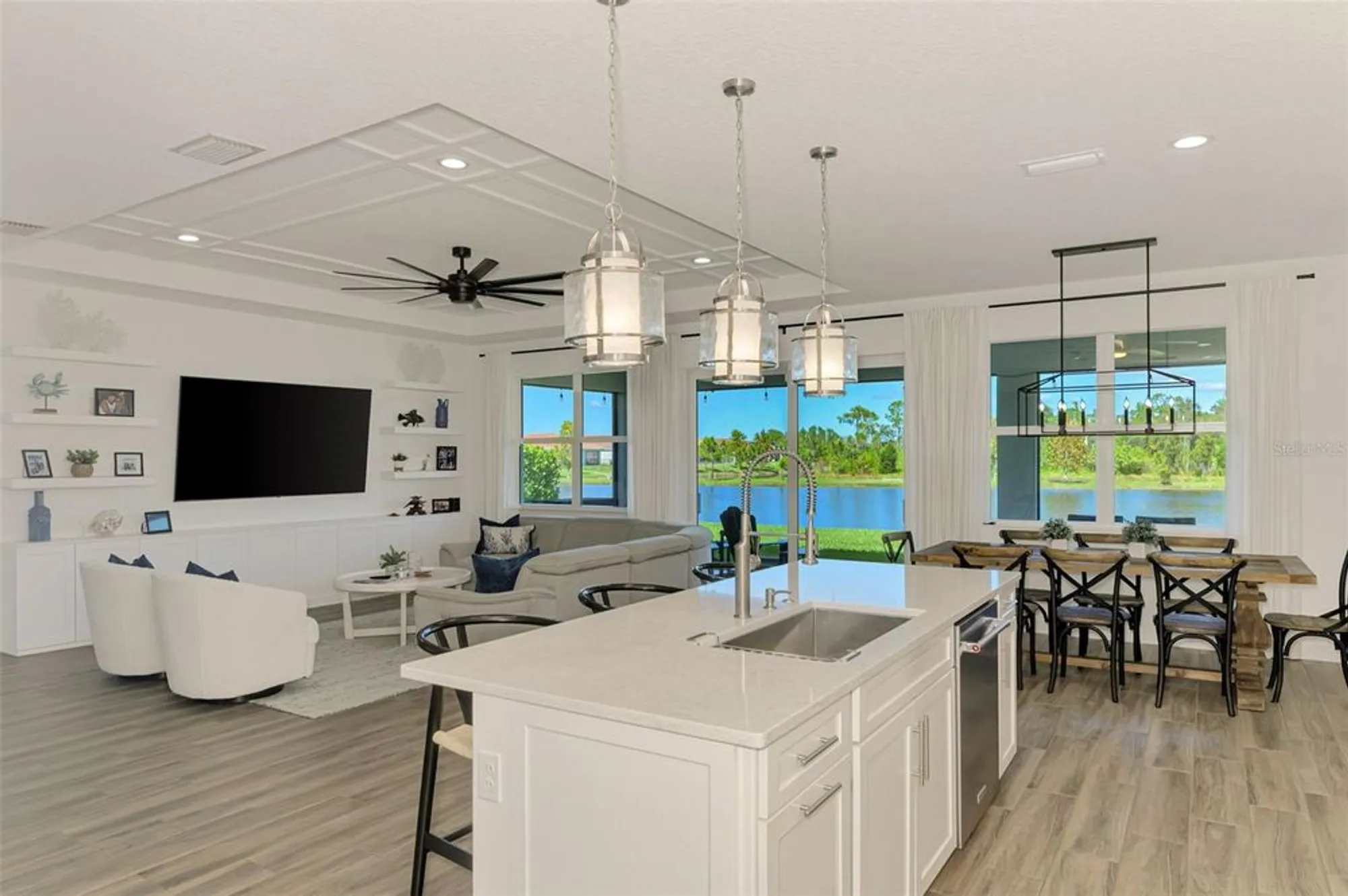 Property Slideshow image 6 of 71 | 560 mistiflower cir, Nokomis, FL, 34275