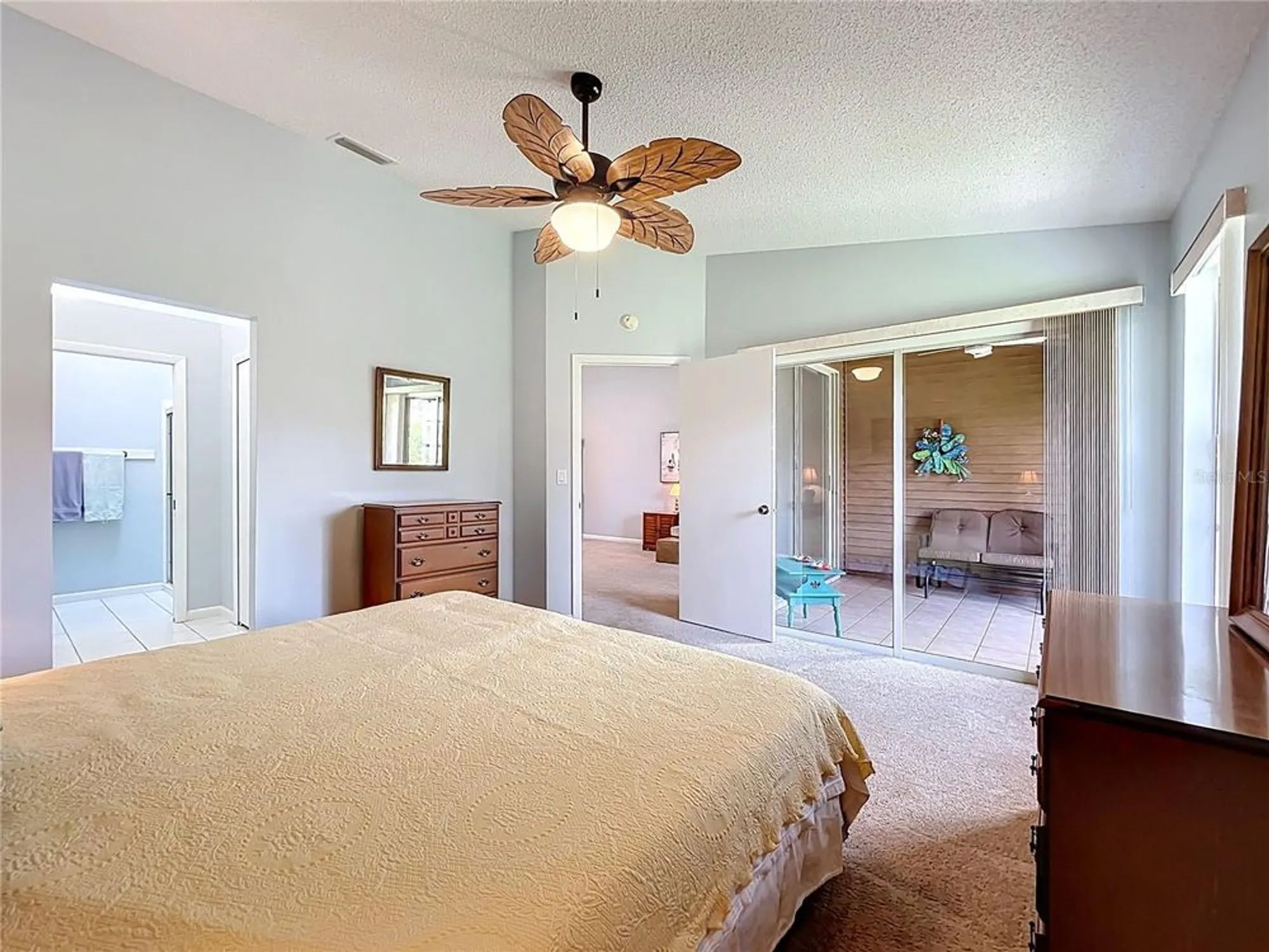 Property Slideshow image 22 of 55 | 5530 rosewall cir, Leesburg, FL, 34748