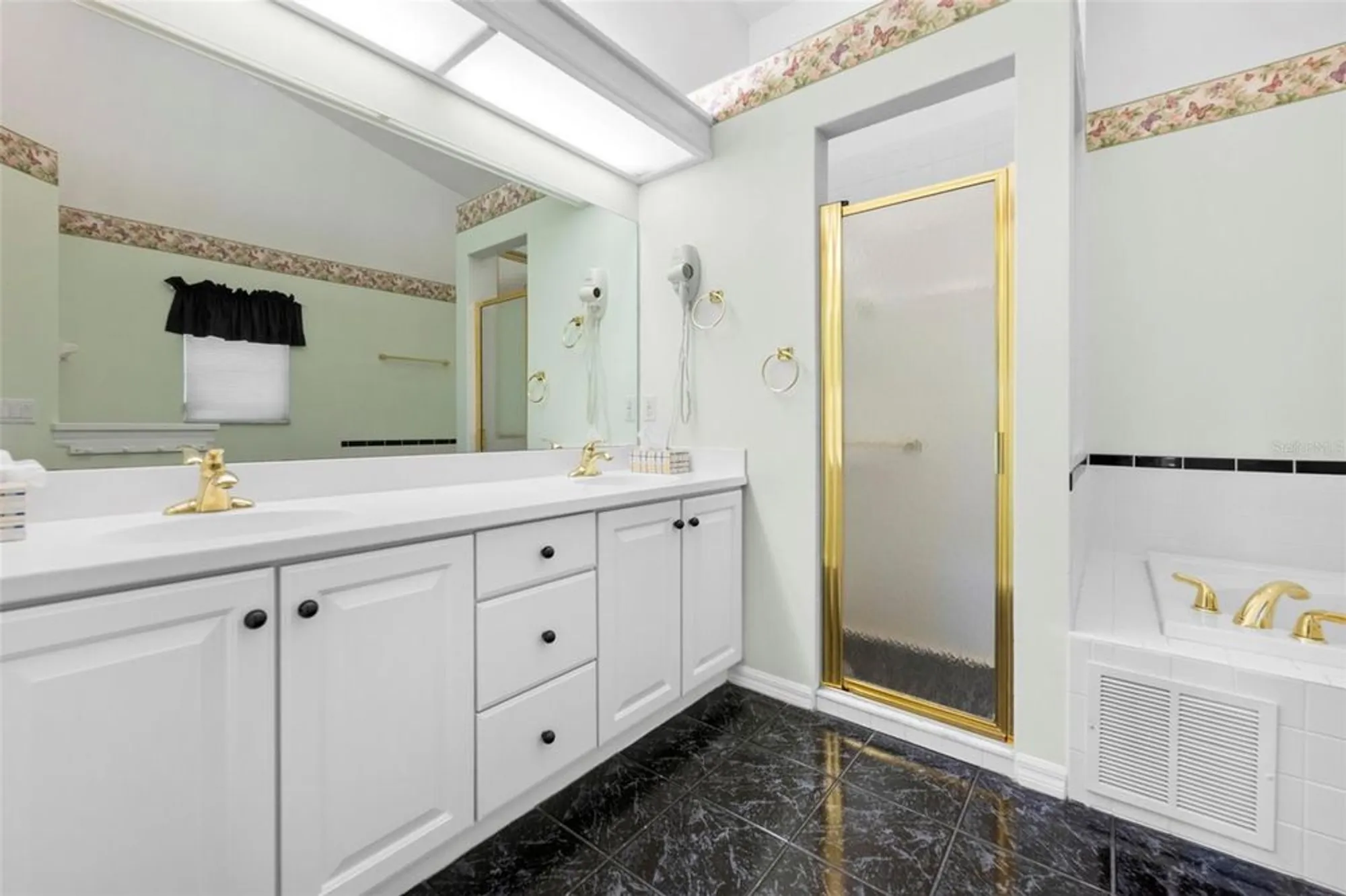 Property Slideshow image 37 of 55 | 11231 sun tree rd, Hudson, FL, 34667