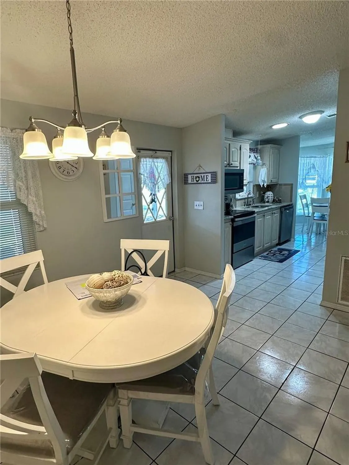 Property Slideshow image 8 of 37 | 1701 palm aire dr, The Villages, FL, 32159