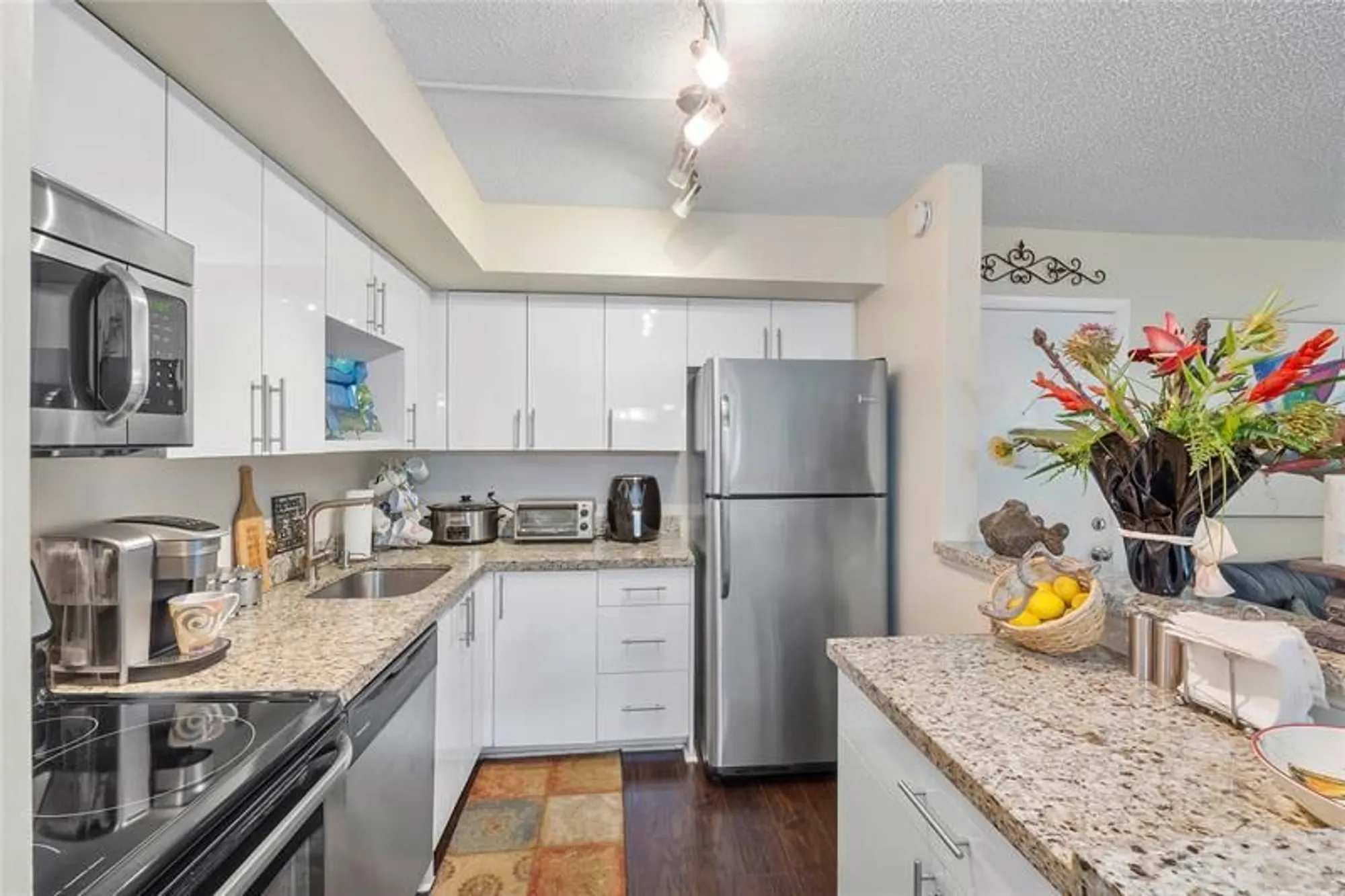 Property Slideshow image 5 of 21 | 9368 s belfort cir 105, Tamarac, FL, 33321