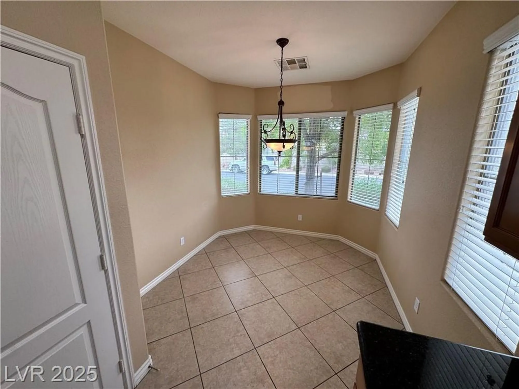 Property Slideshow image 5 of 64 | 5913 saratoga reserve st, North Las Vegas, NV, 89081