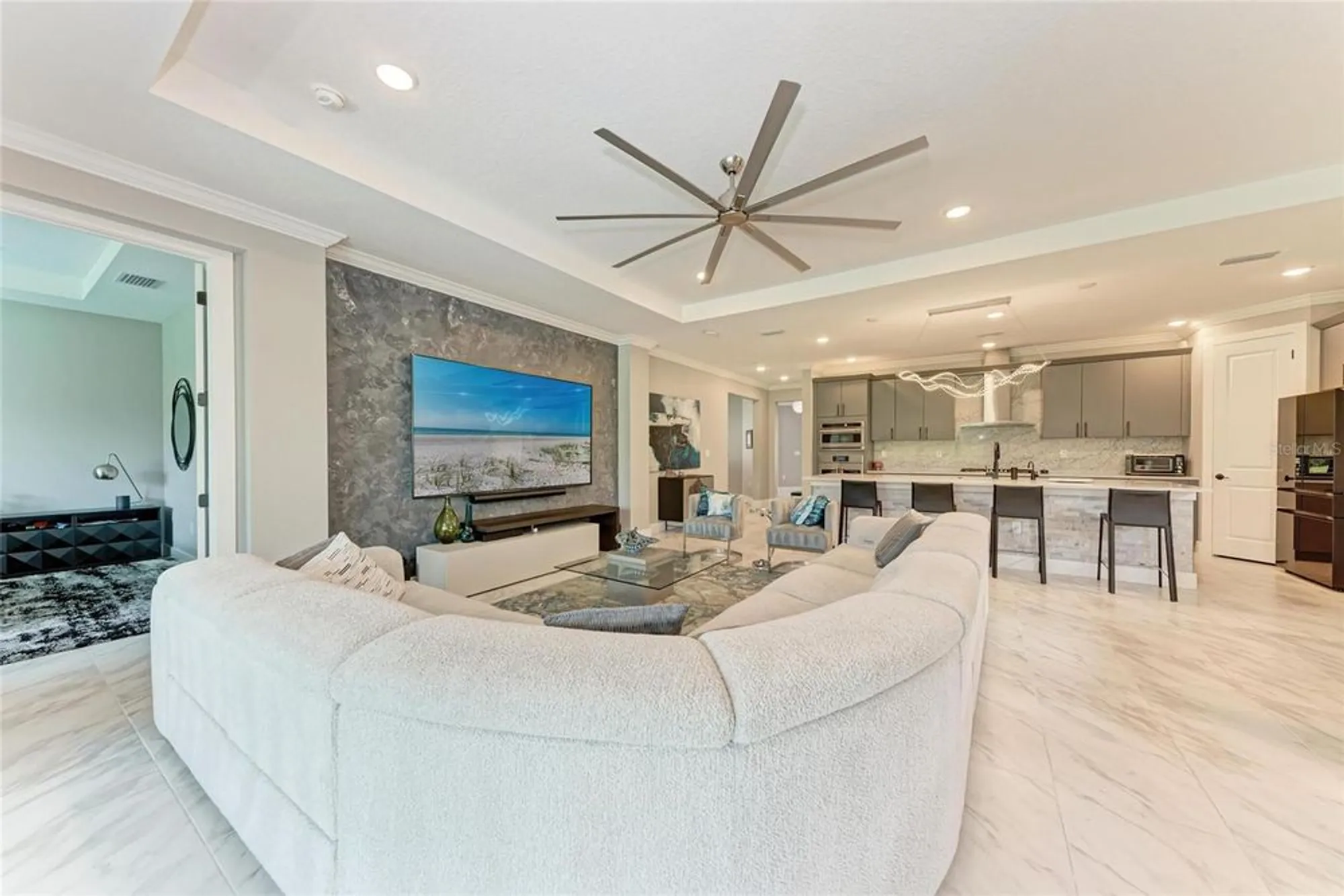 Property Slideshow image 9 of 83 | 17814 cresswind ter, Bradenton, FL, 34211
