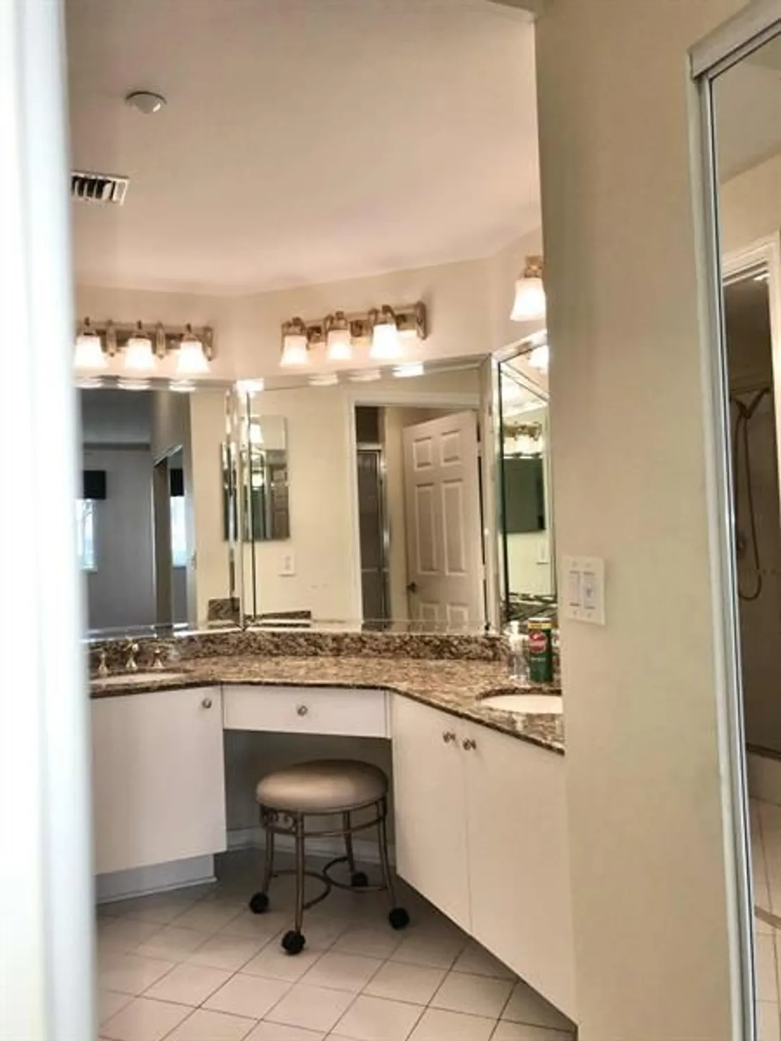 Property Slideshow image 29 of 45 | 7647 southampton ter 110, Tamarac, FL, 33321