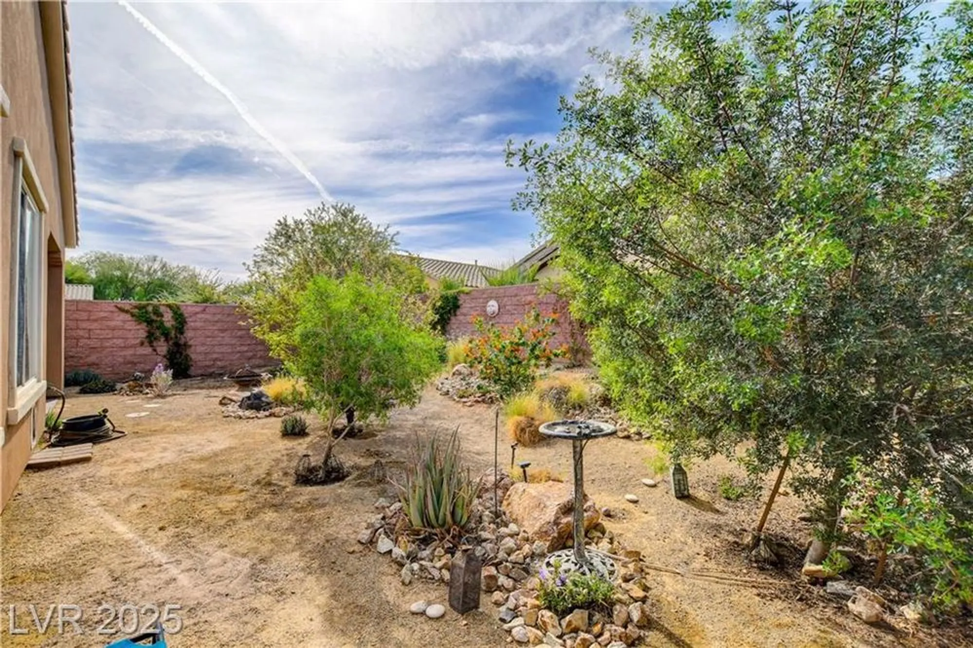 Property Slideshow image 56 of 82 | 5749 keystone crest st, North Las Vegas, NV, 89081