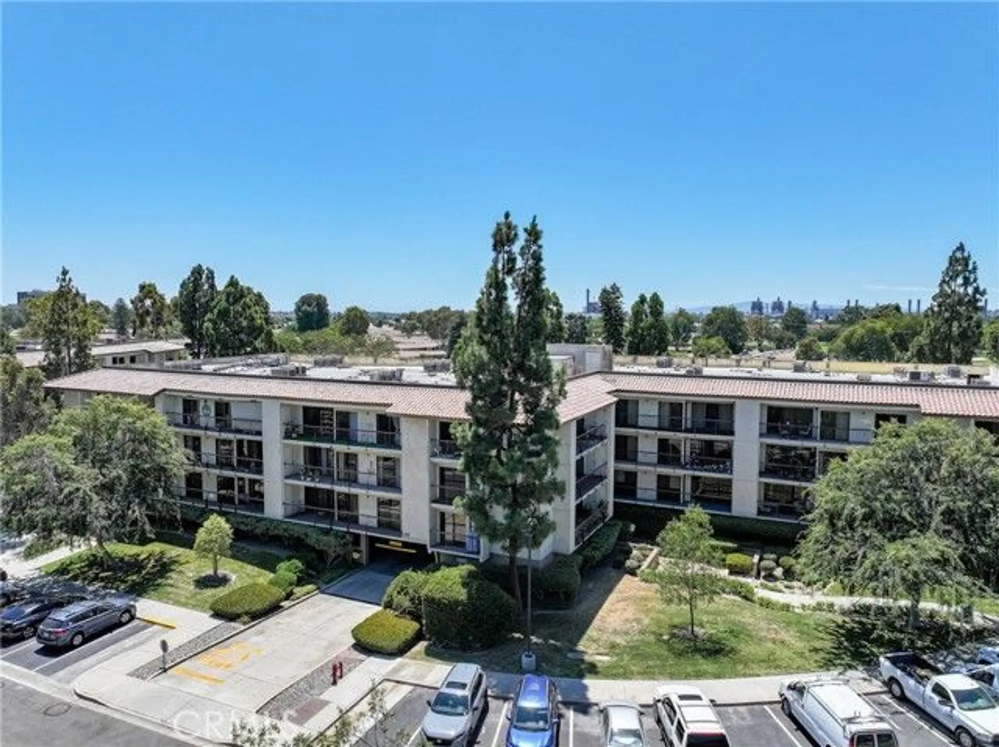 Property Slideshow image 14 of 22 | 13601 del monte dr 73, Seal Beach, CA, 90740