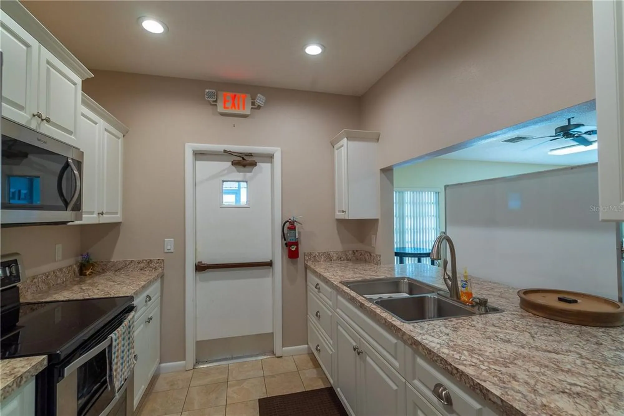 Property Slideshow image 18 of 20 | 3407 42nd st w # 3407, Bradenton, FL, 34205