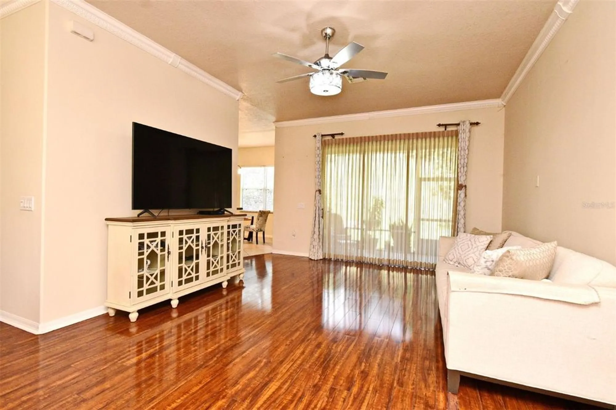 Property Slideshow image 12 of 48 | 2503 squaw crk, Clermont, FL, 34711