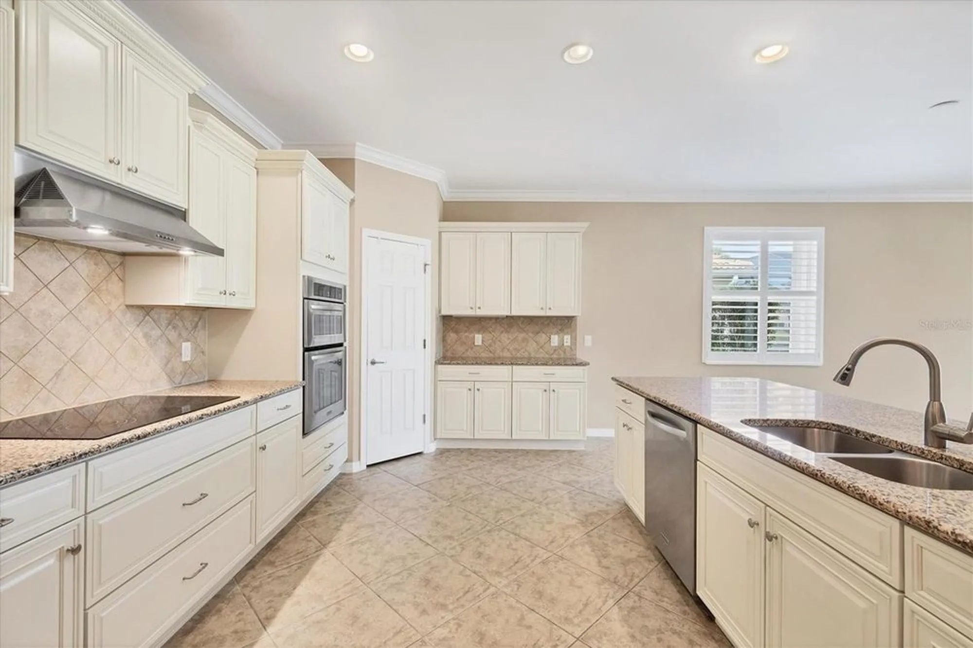 Property Slideshow image 12 of 63 | 19138 kirella st, Venice, FL, 34293